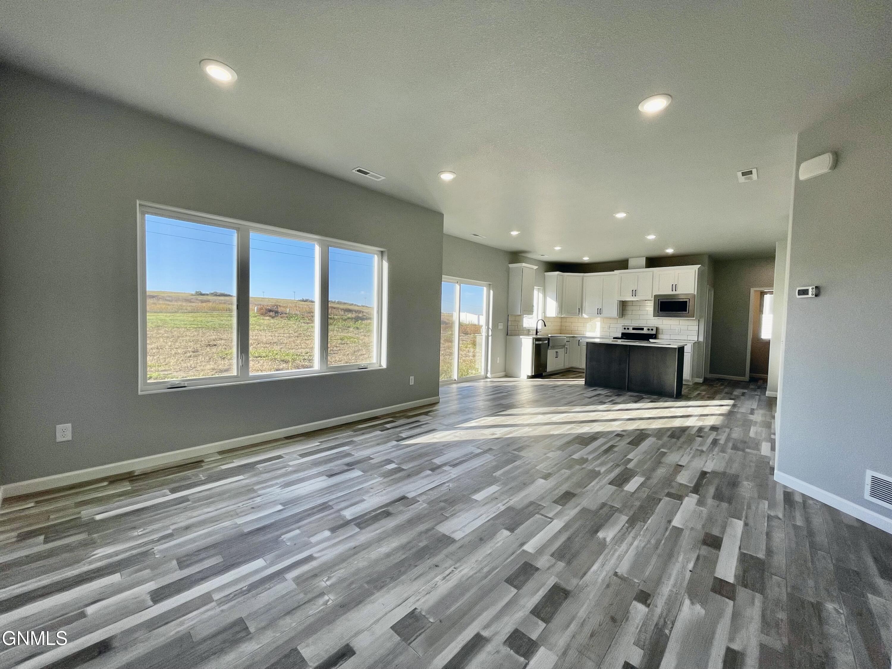 701 Cobblestone Loop SW