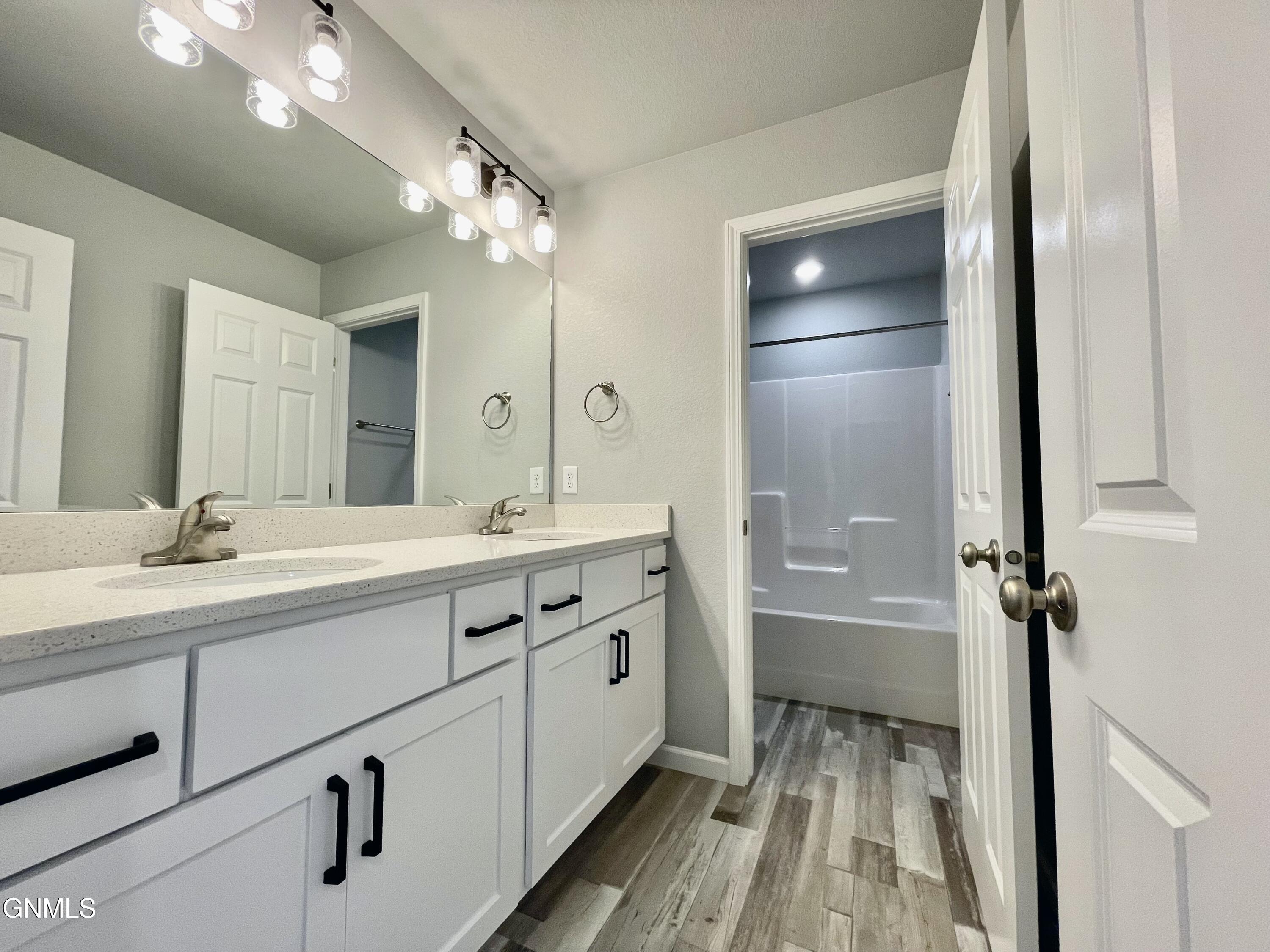 701 Cobblestone Loop SW