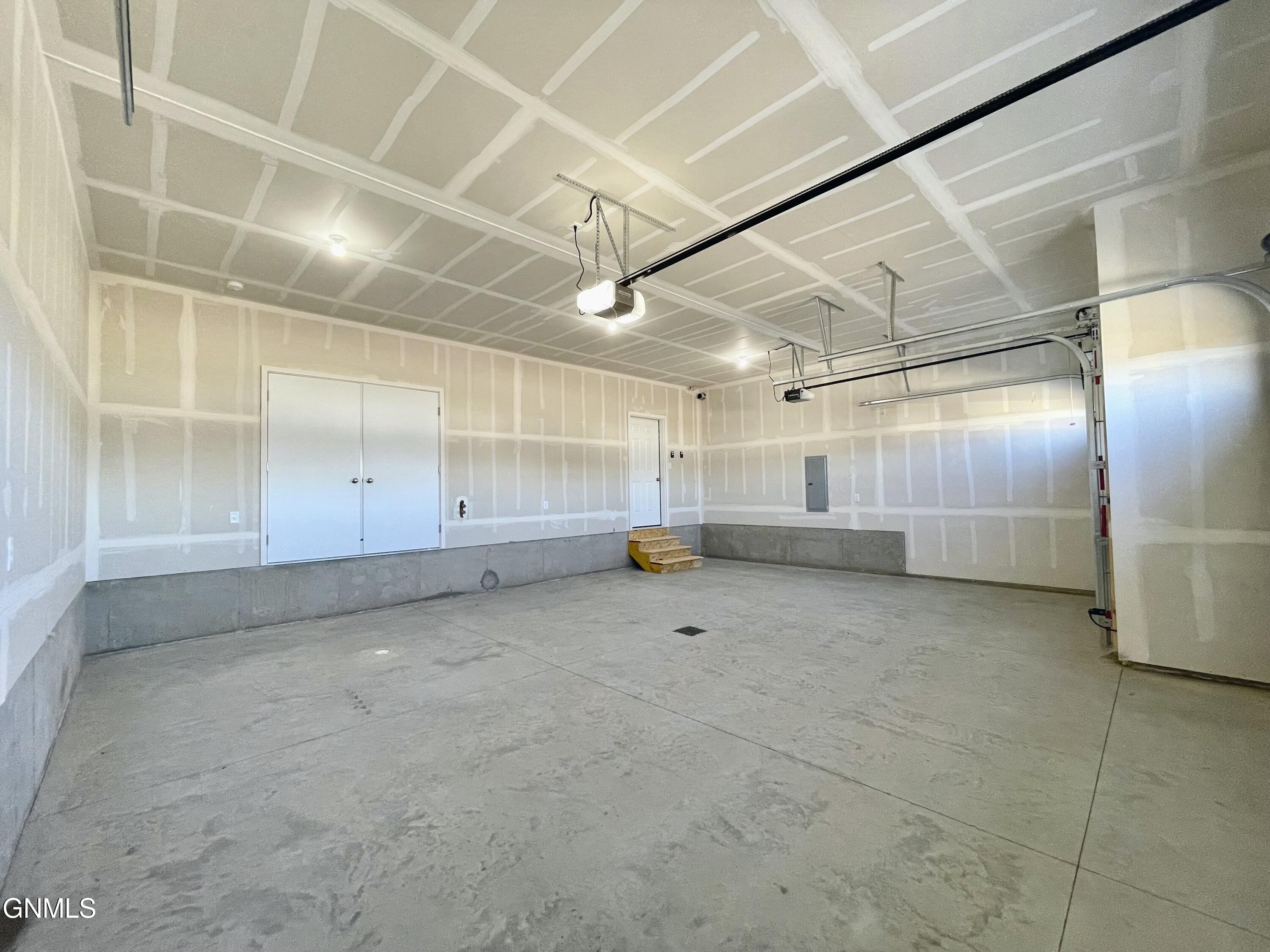 701 Cobblestone Loop SW