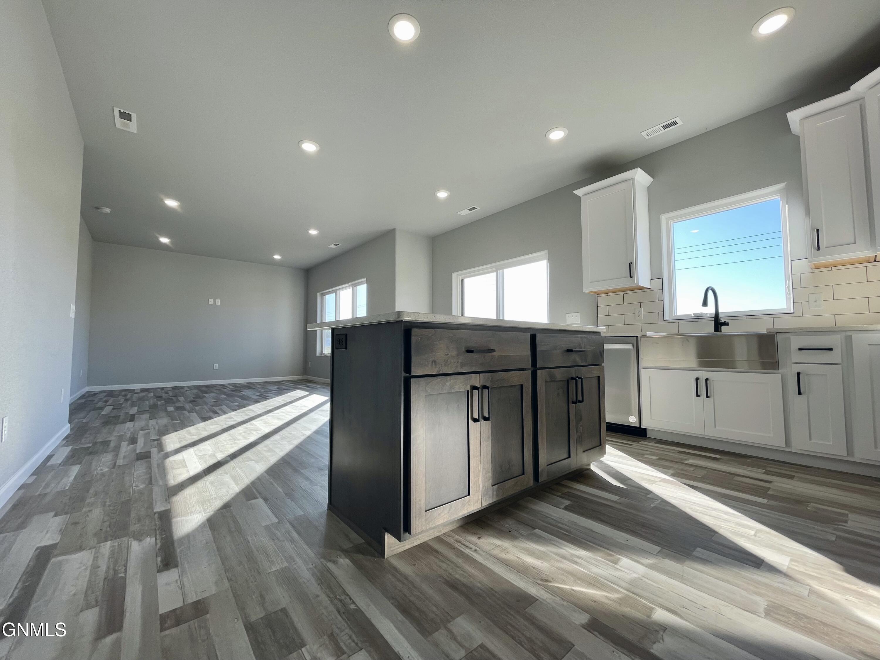 701 Cobblestone Loop SW