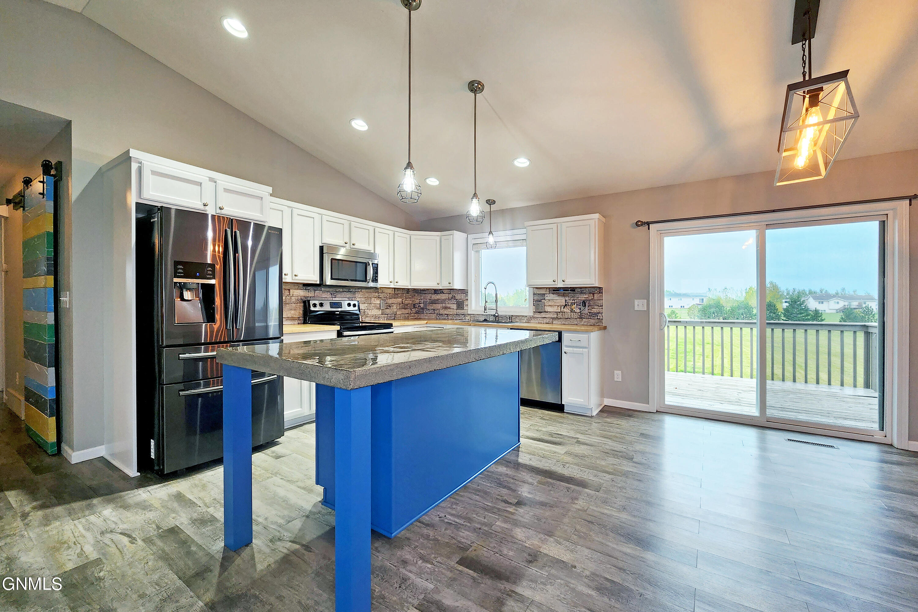 6620 Trademark Drive