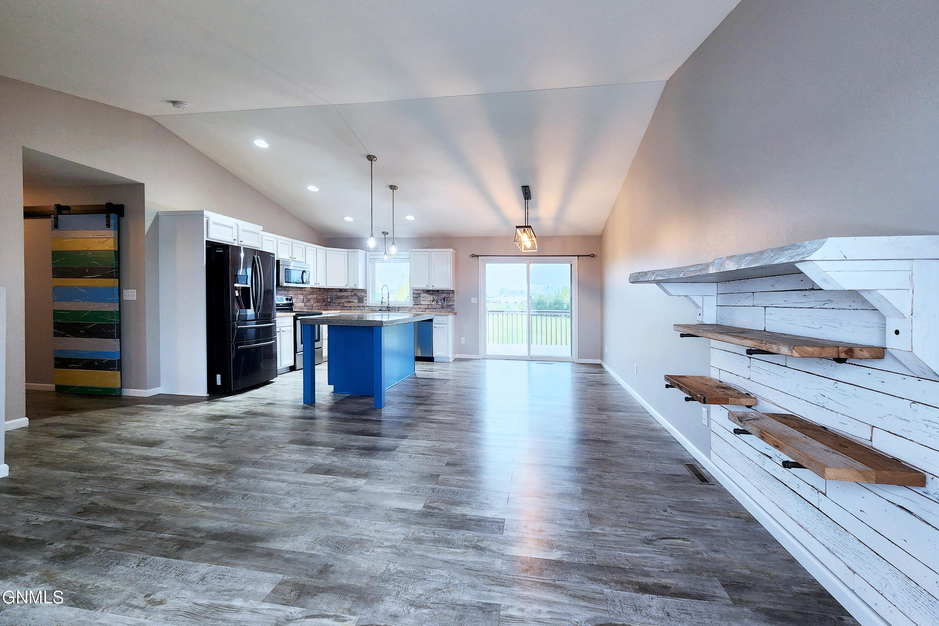 6620 Trademark Drive