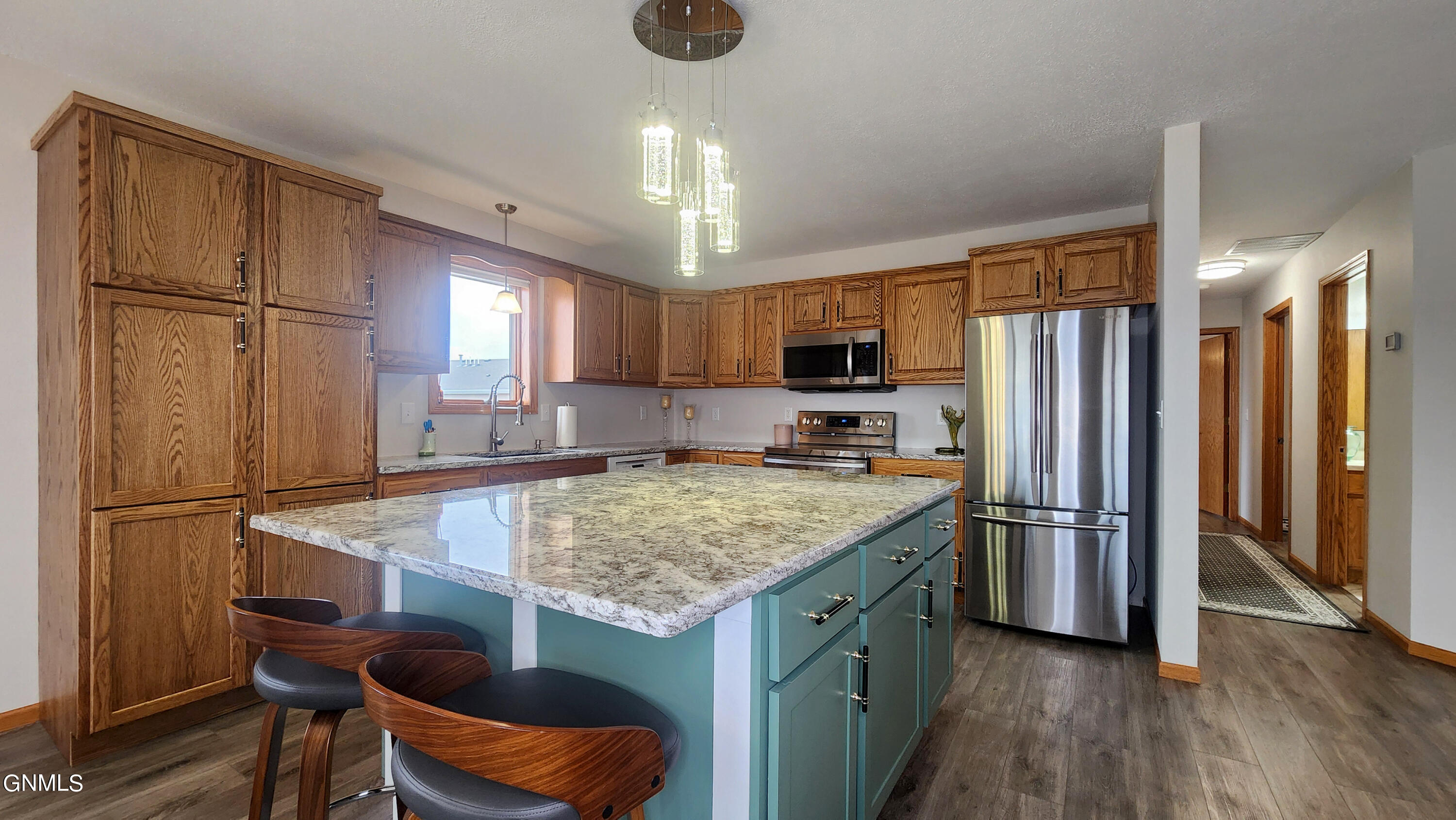 872 San Angelo Drive, 3