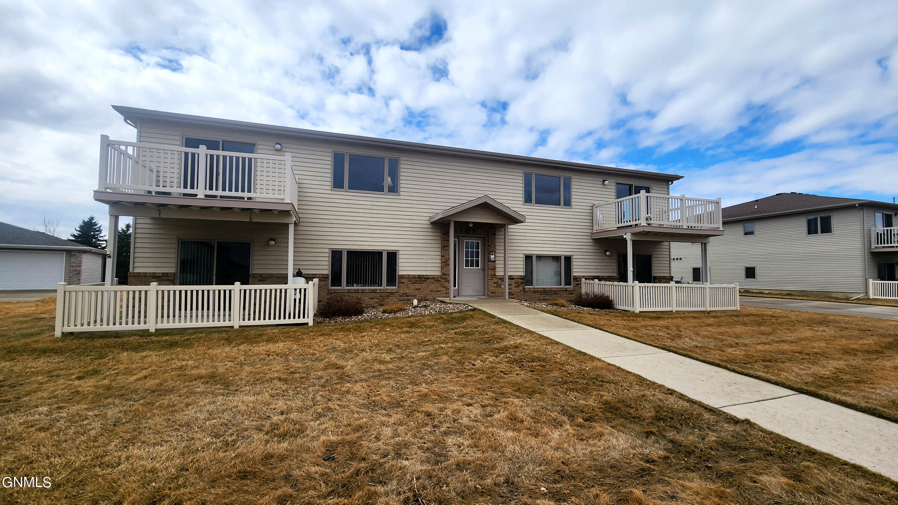 872 San Angelo Drive, 3