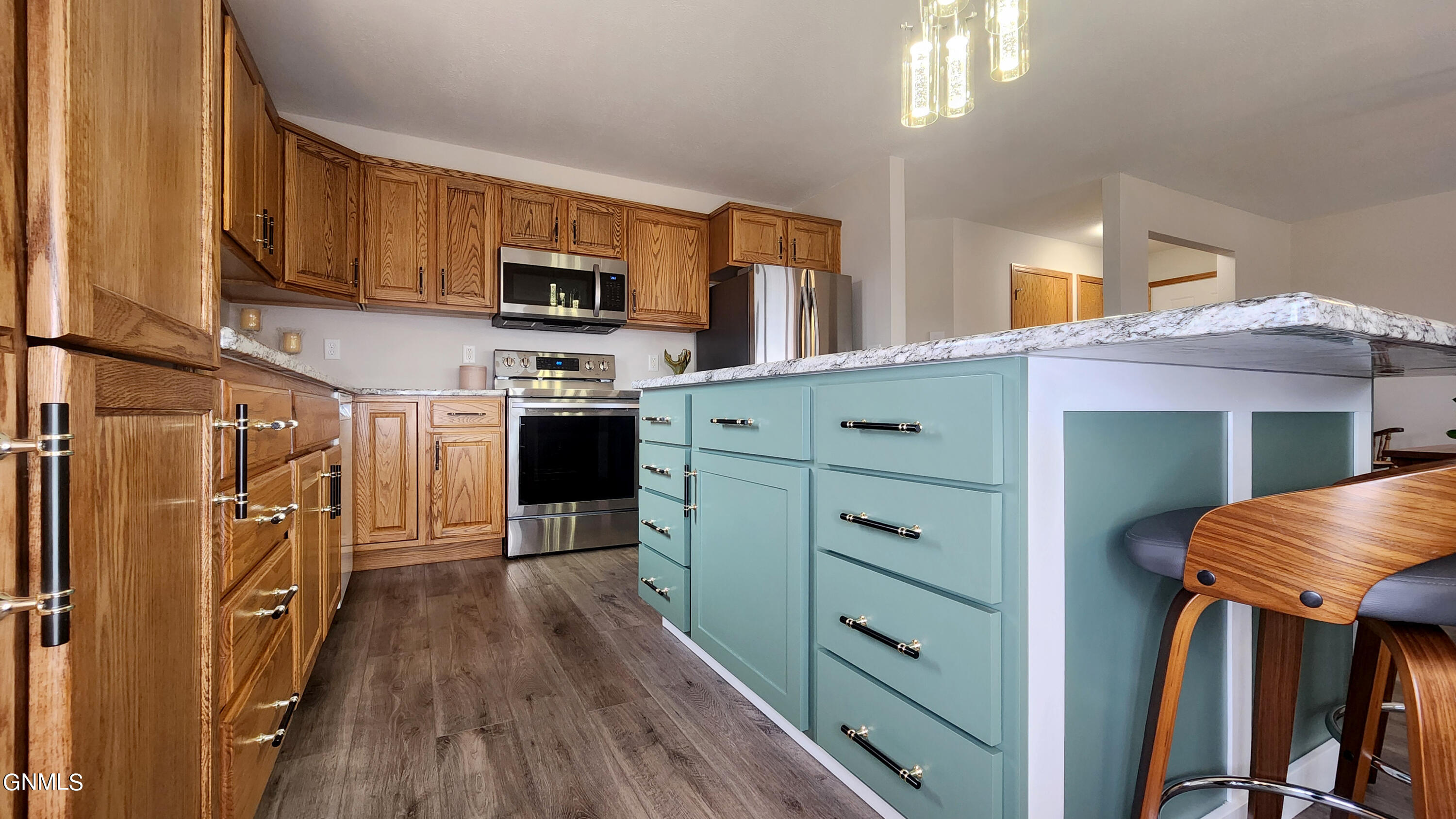 872 San Angelo Drive, 3