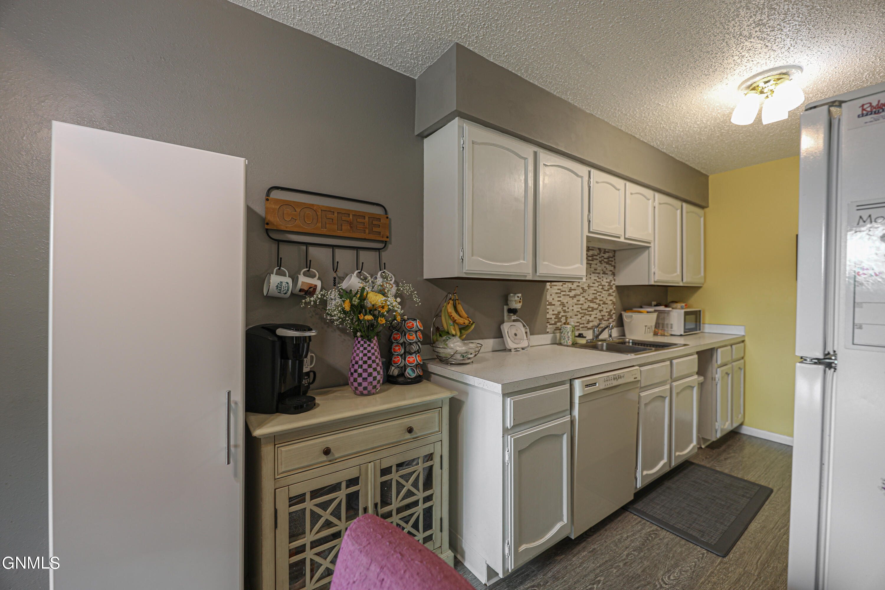 228 West Turnpike Ave, 10