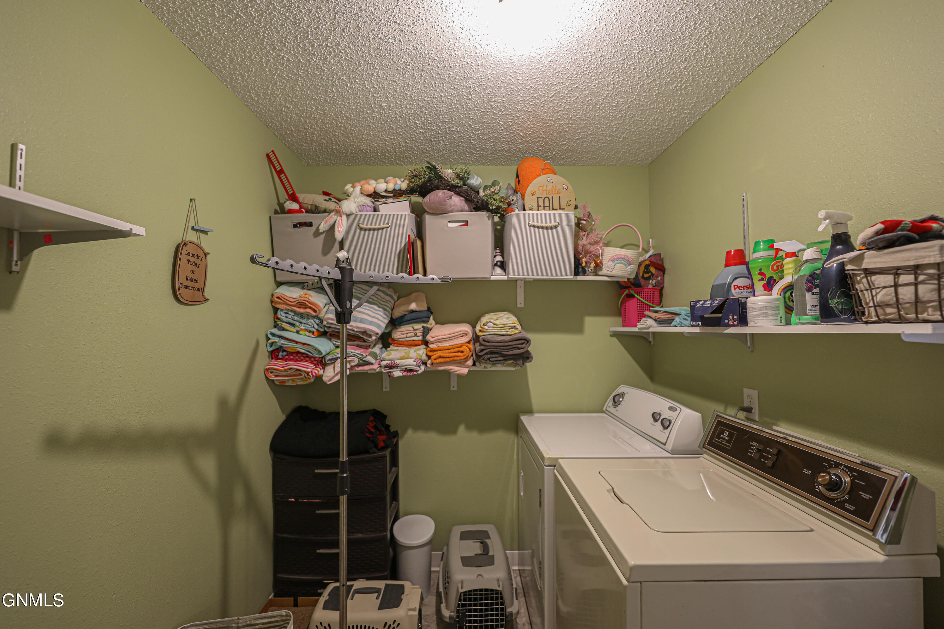 228 West Turnpike Ave, 10