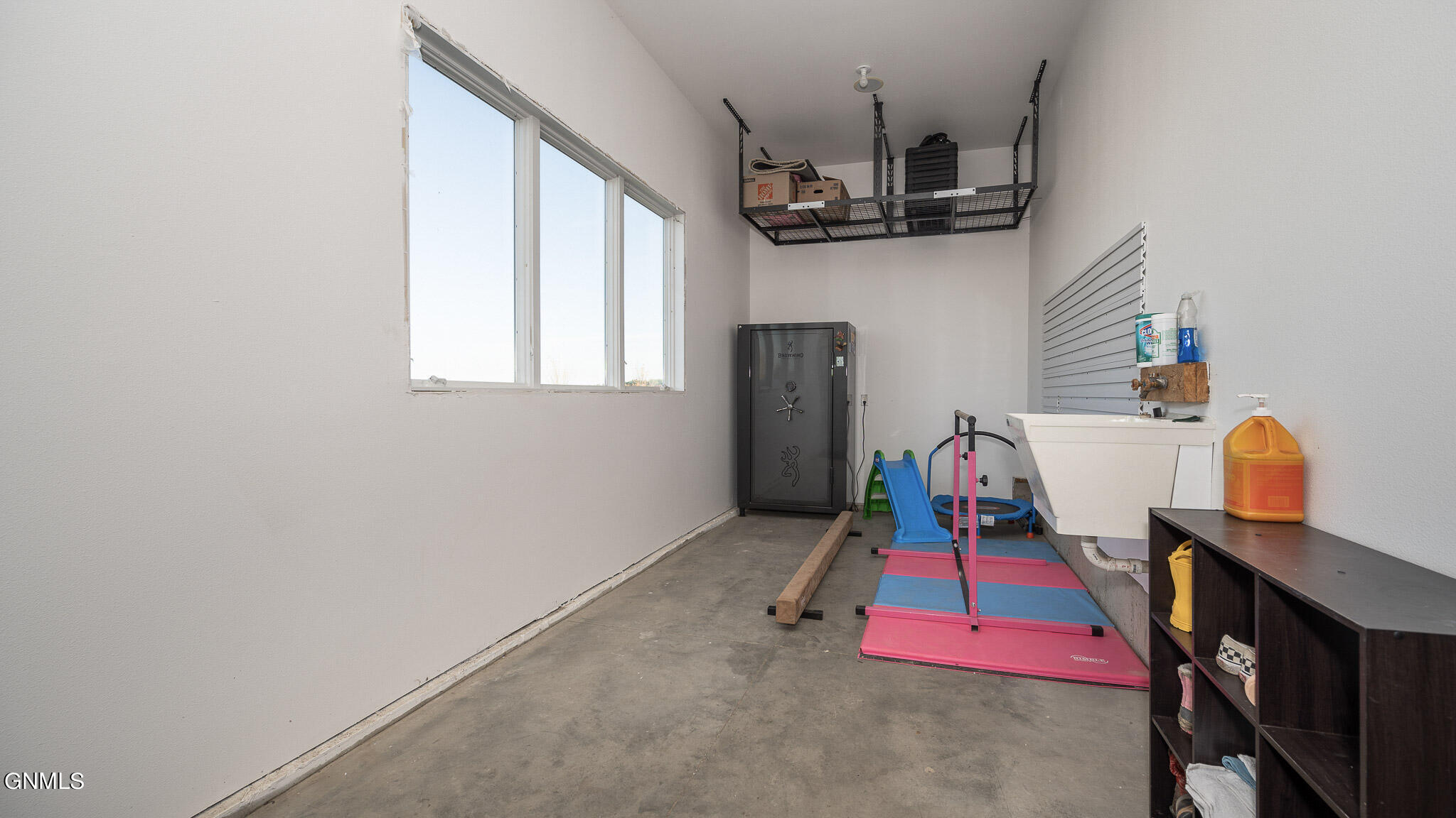 2430 Roberta Drive N