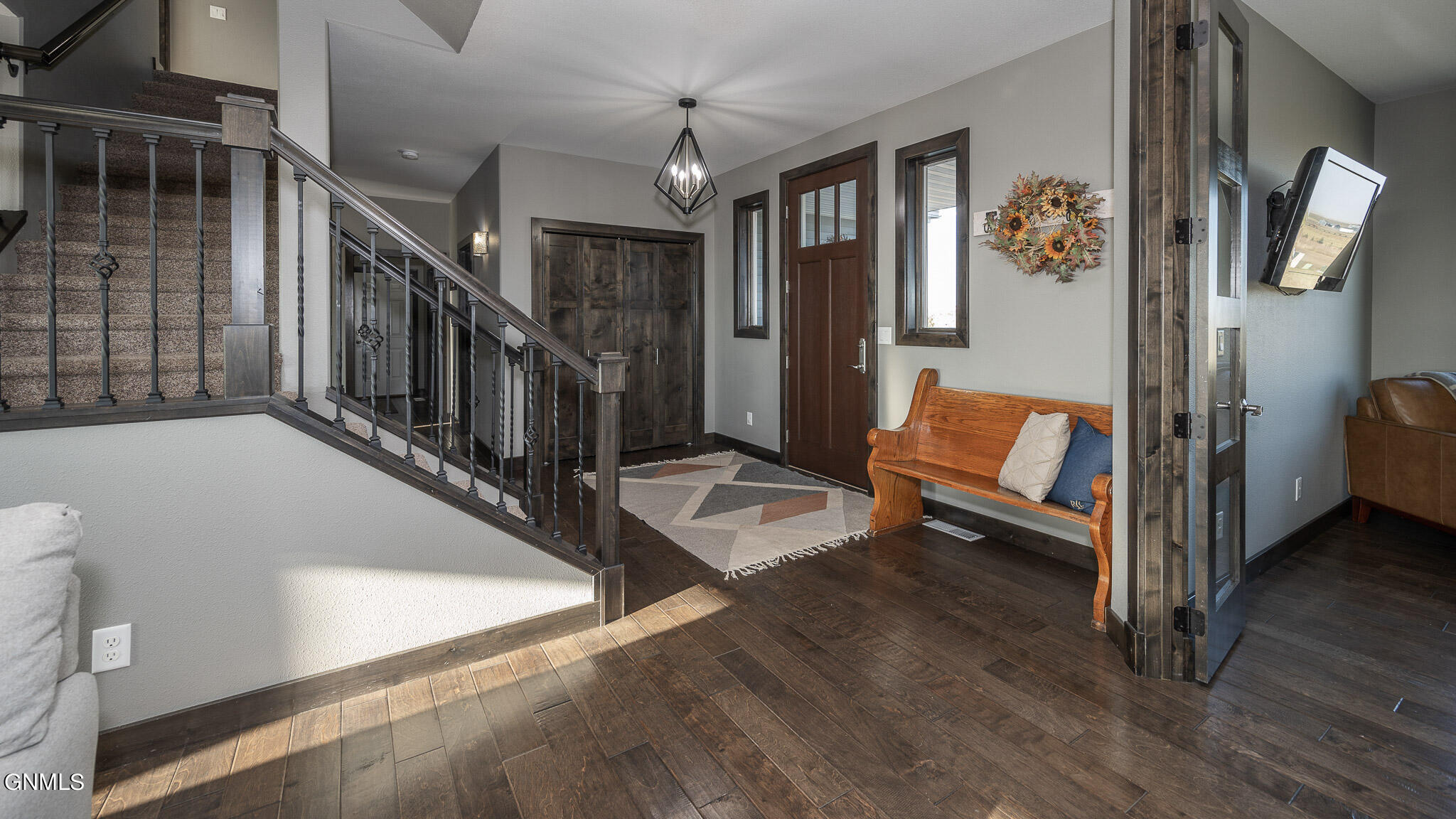 2430 Roberta Drive N