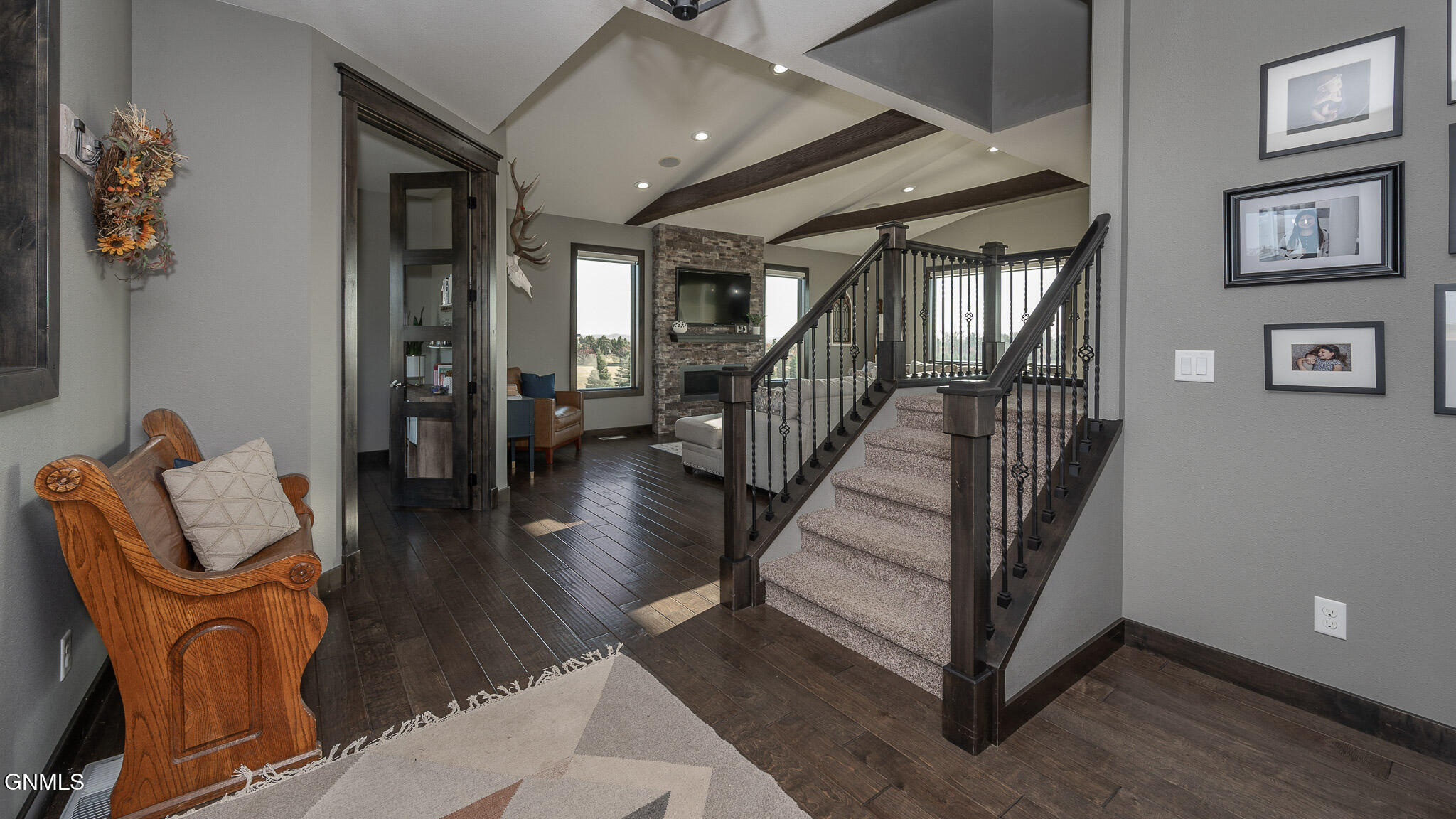 2430 Roberta Drive N