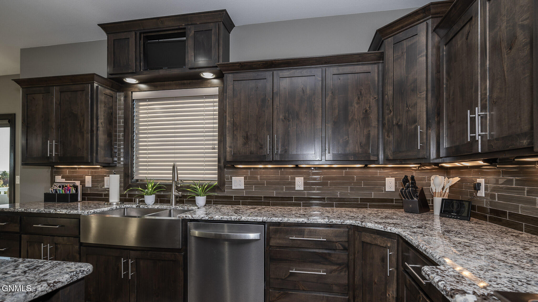 2430 Roberta Drive N