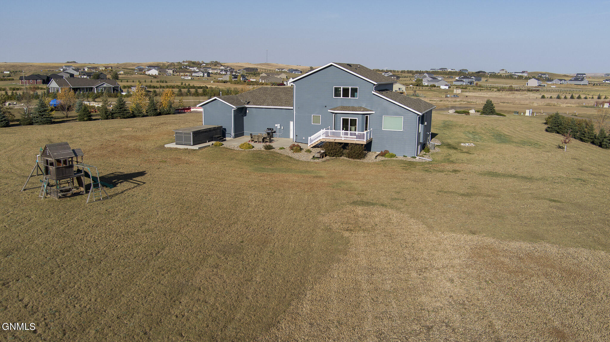 2430 Roberta Drive N