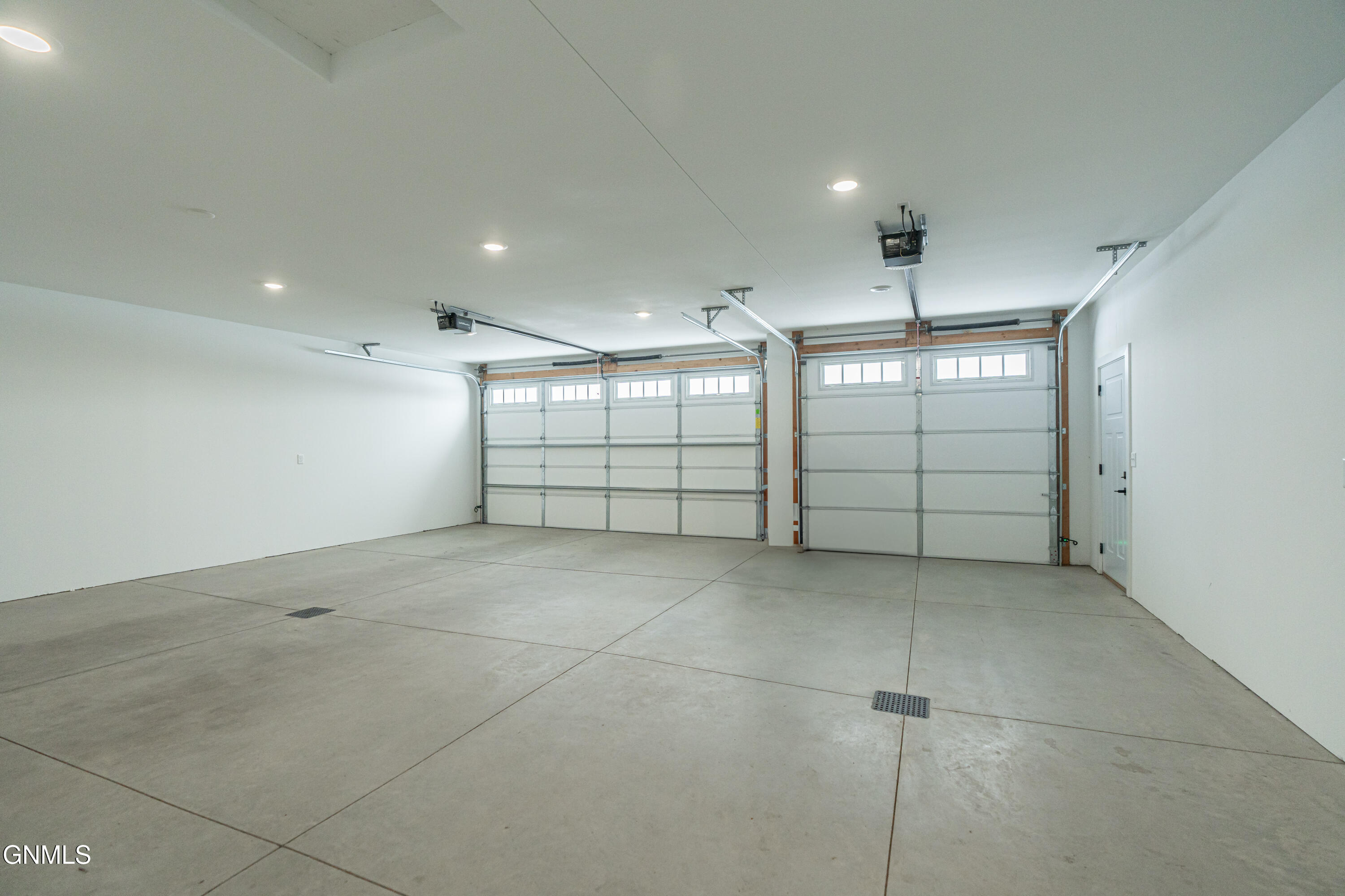 2930 Peach Tree Drive