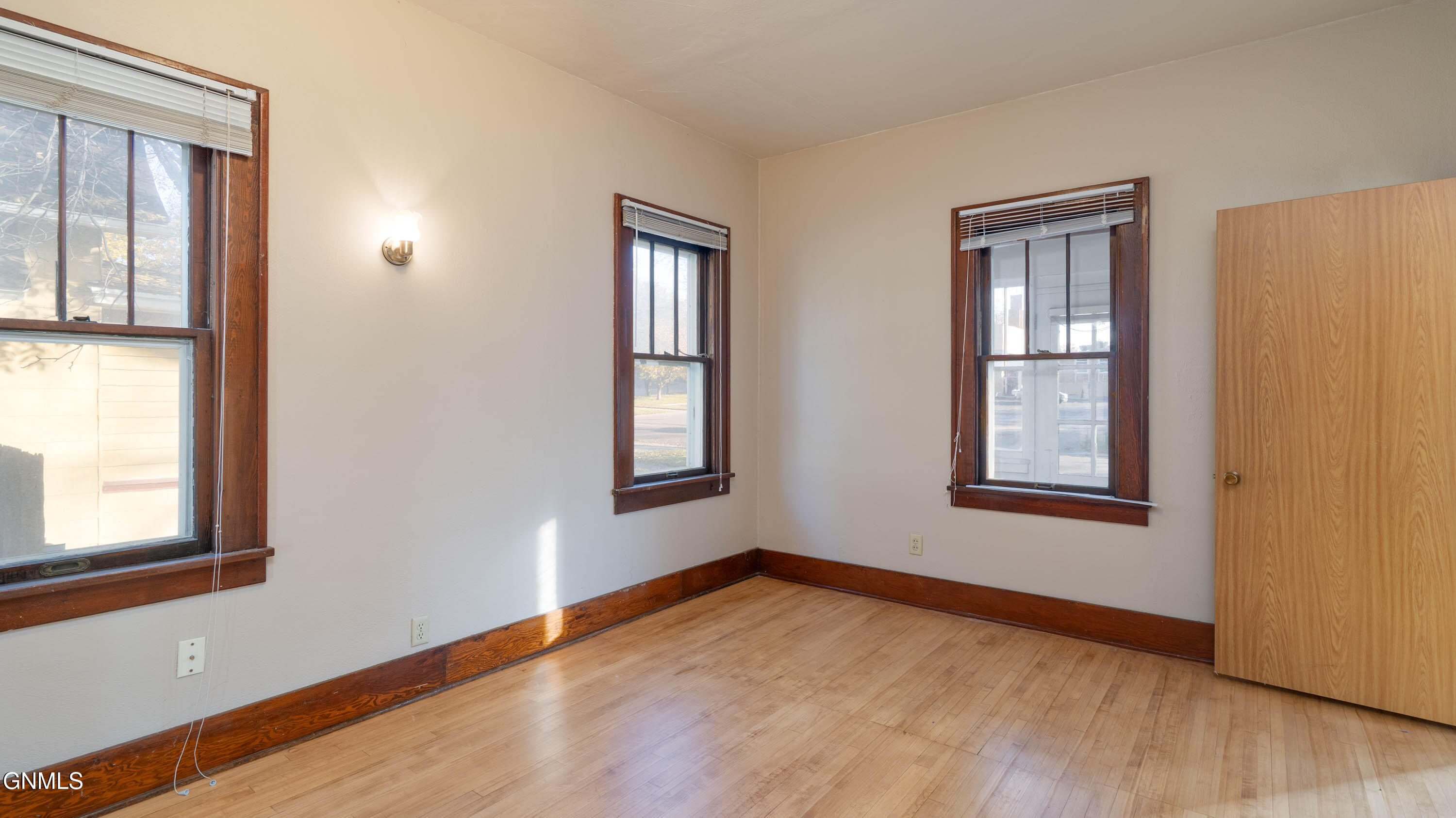 1014 5th Street
