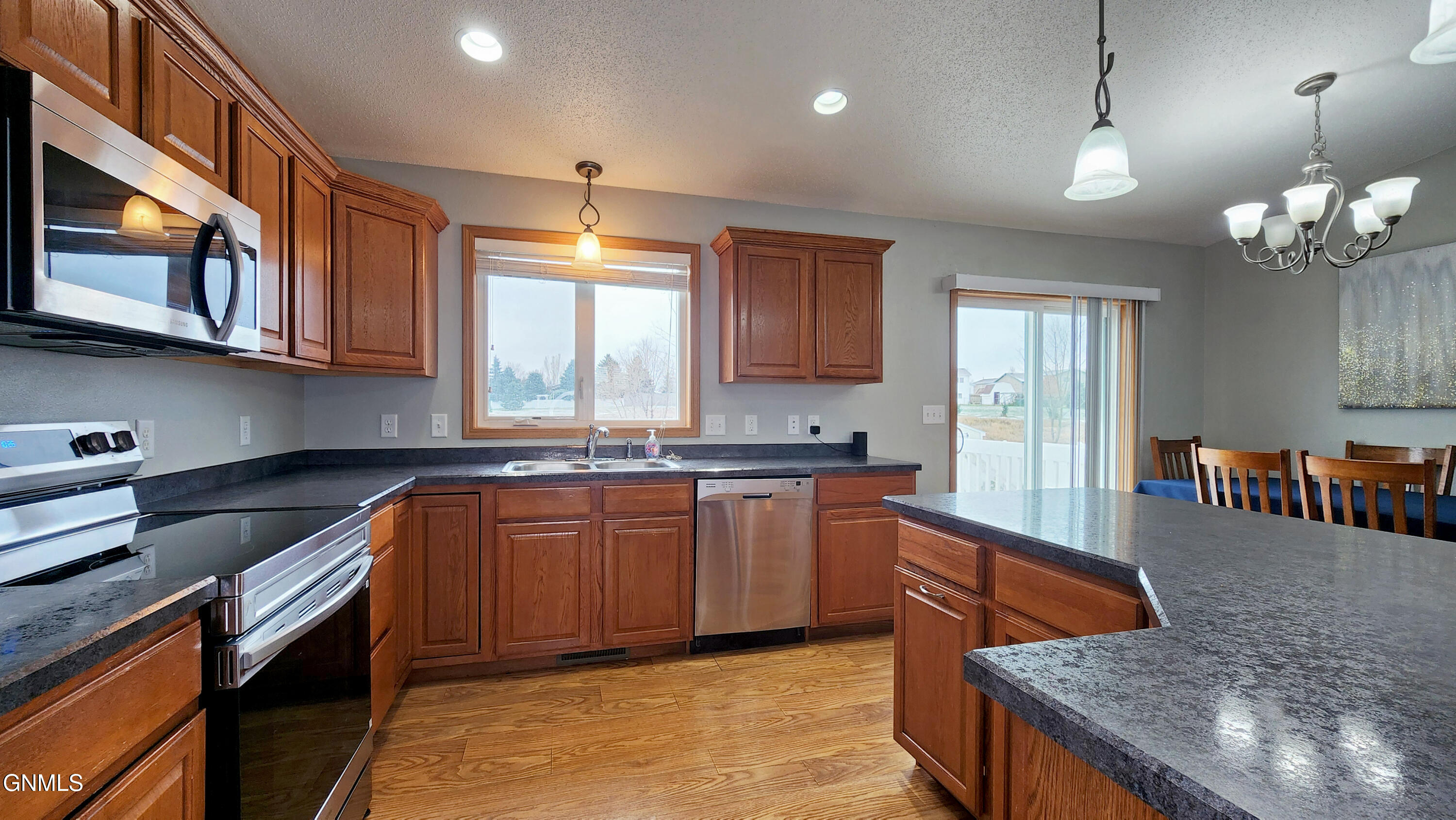 4907 Hitchcock Drive