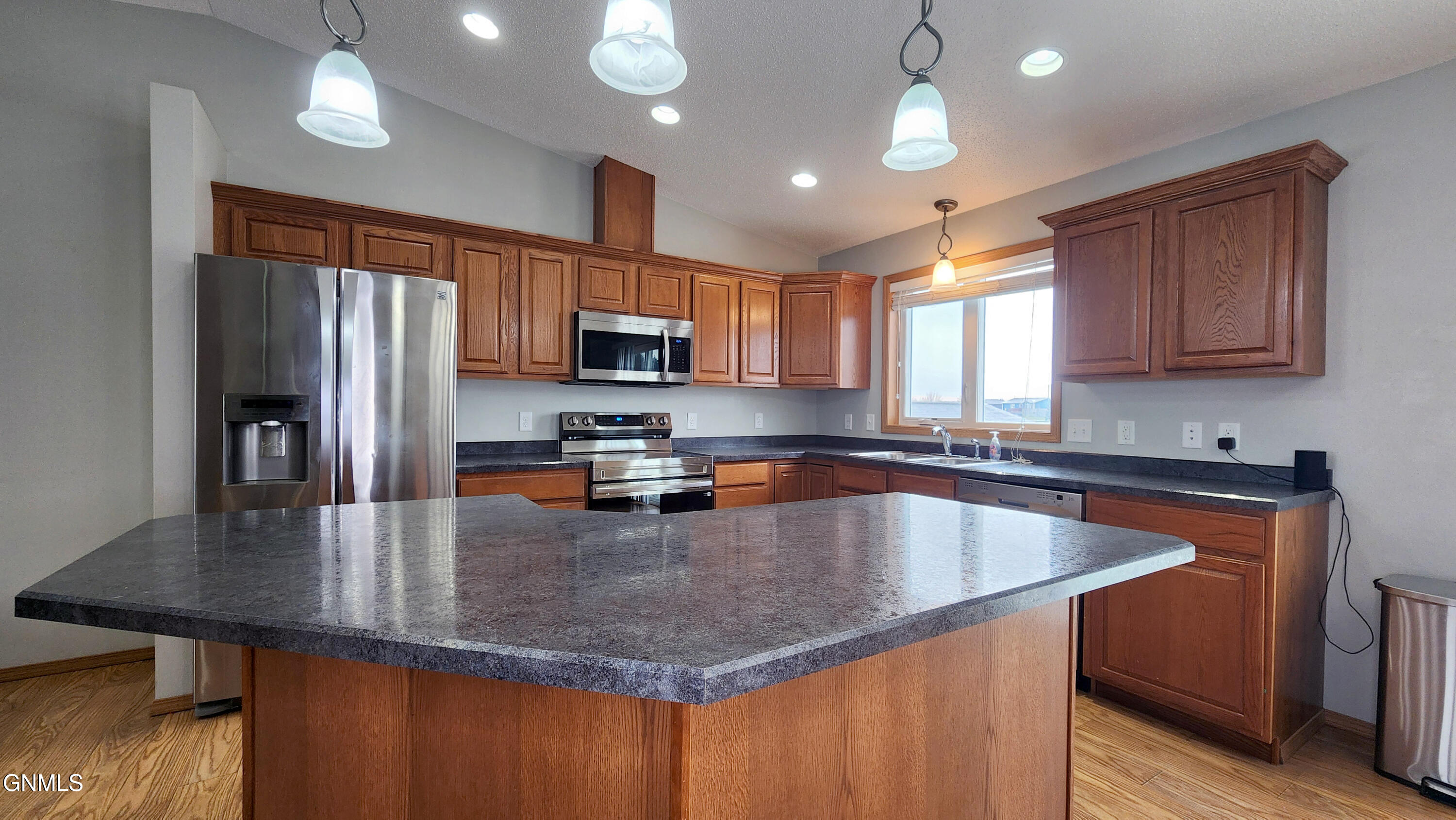 4907 Hitchcock Drive