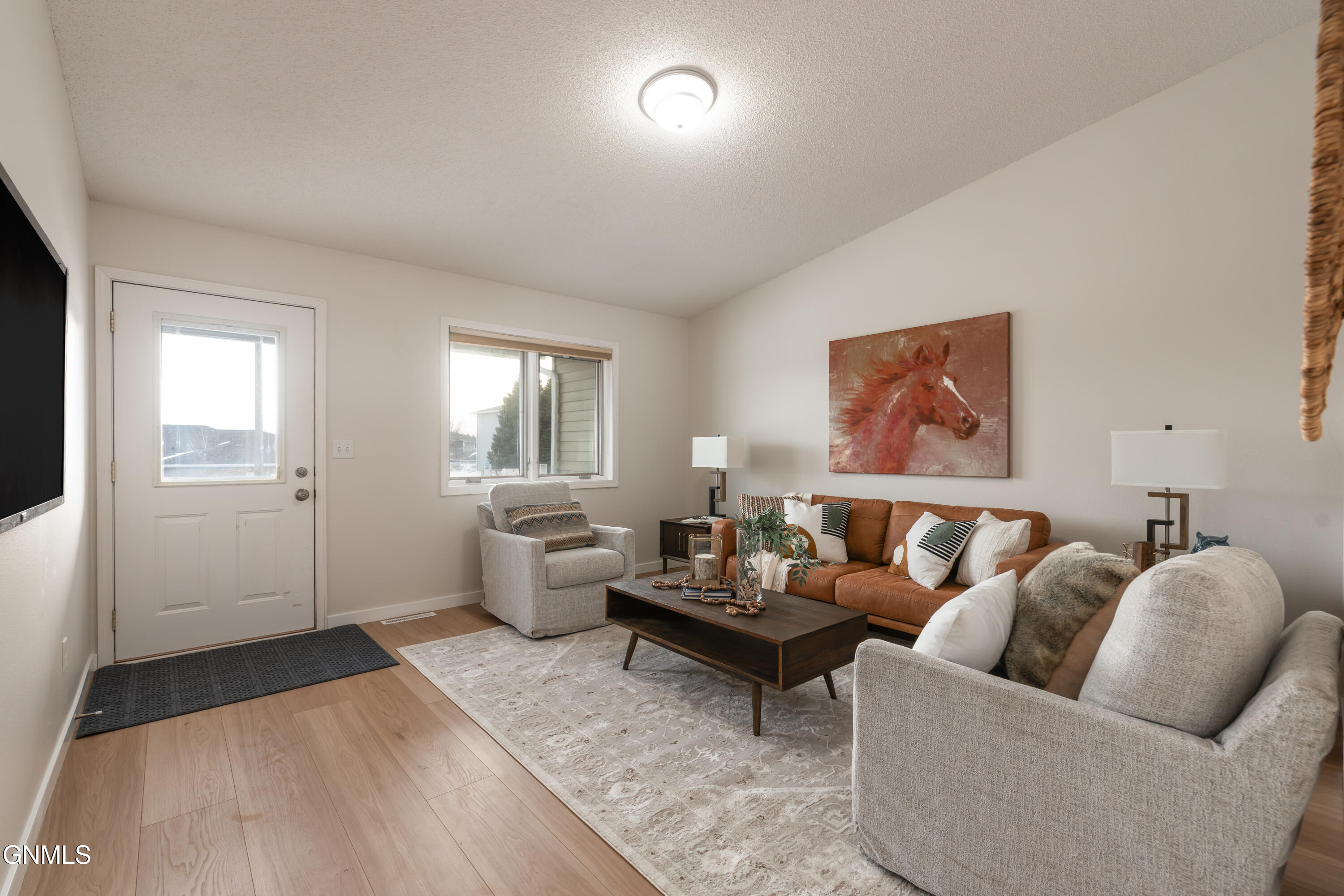 436 E Calgary Avenue