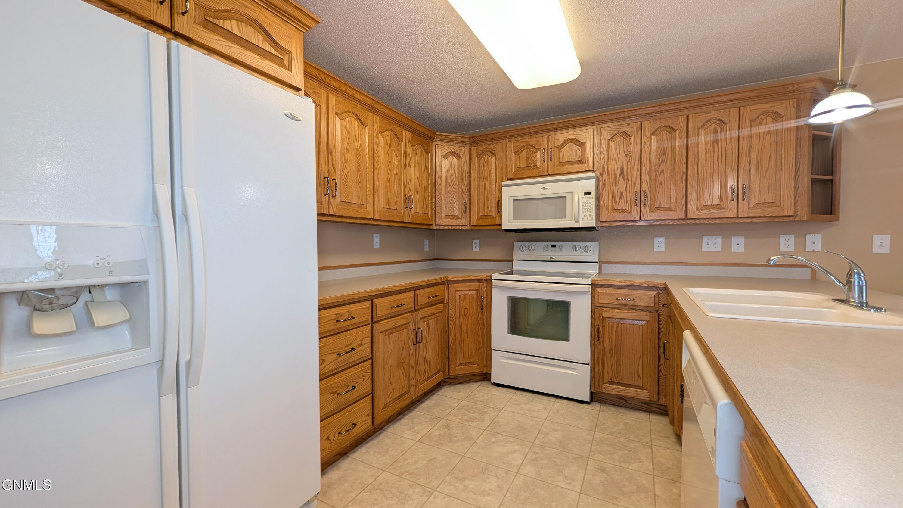 1301 33rd Street N, 3