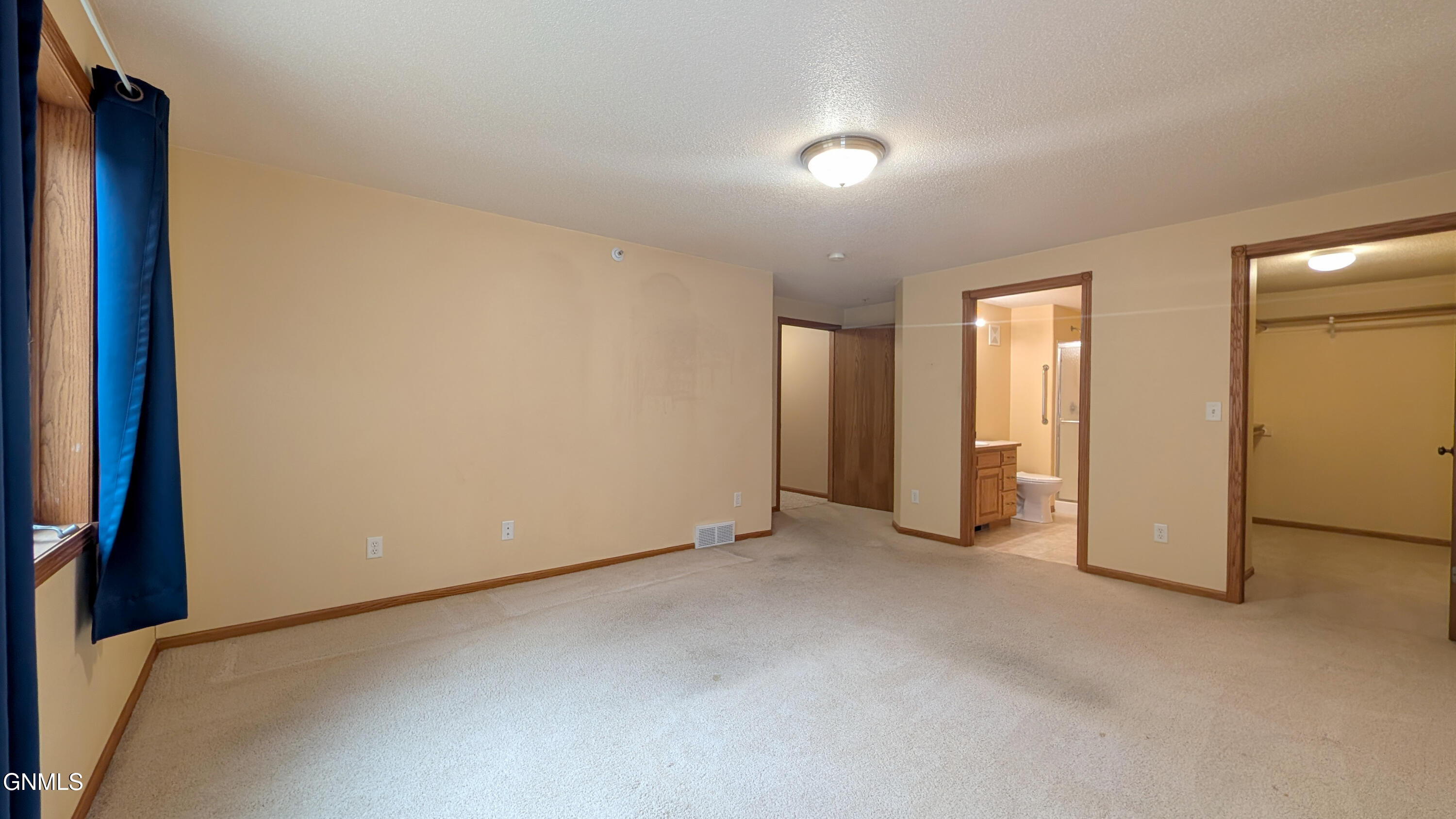 1301 33rd Street N, 3