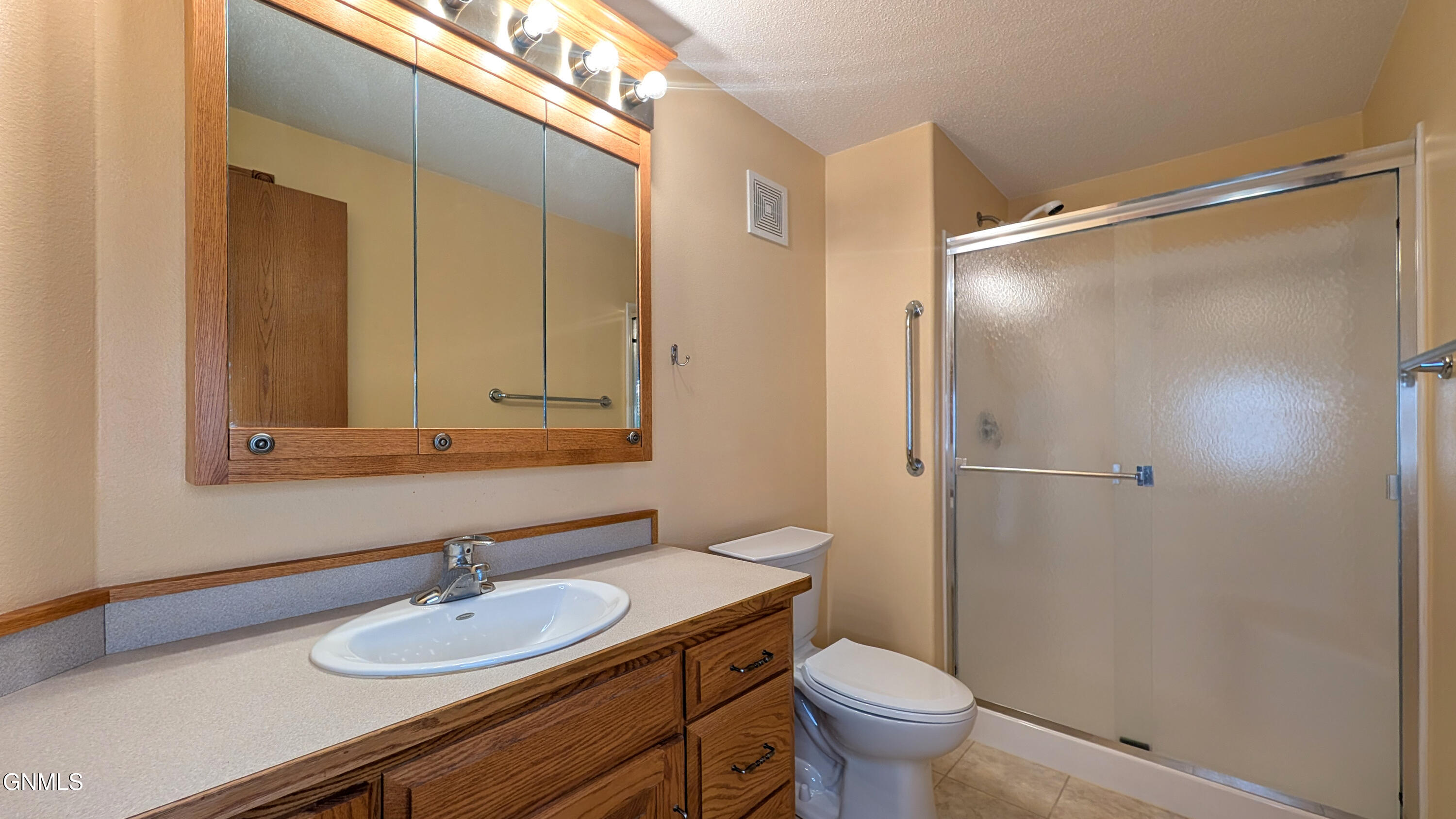 1301 33rd Street N, 3