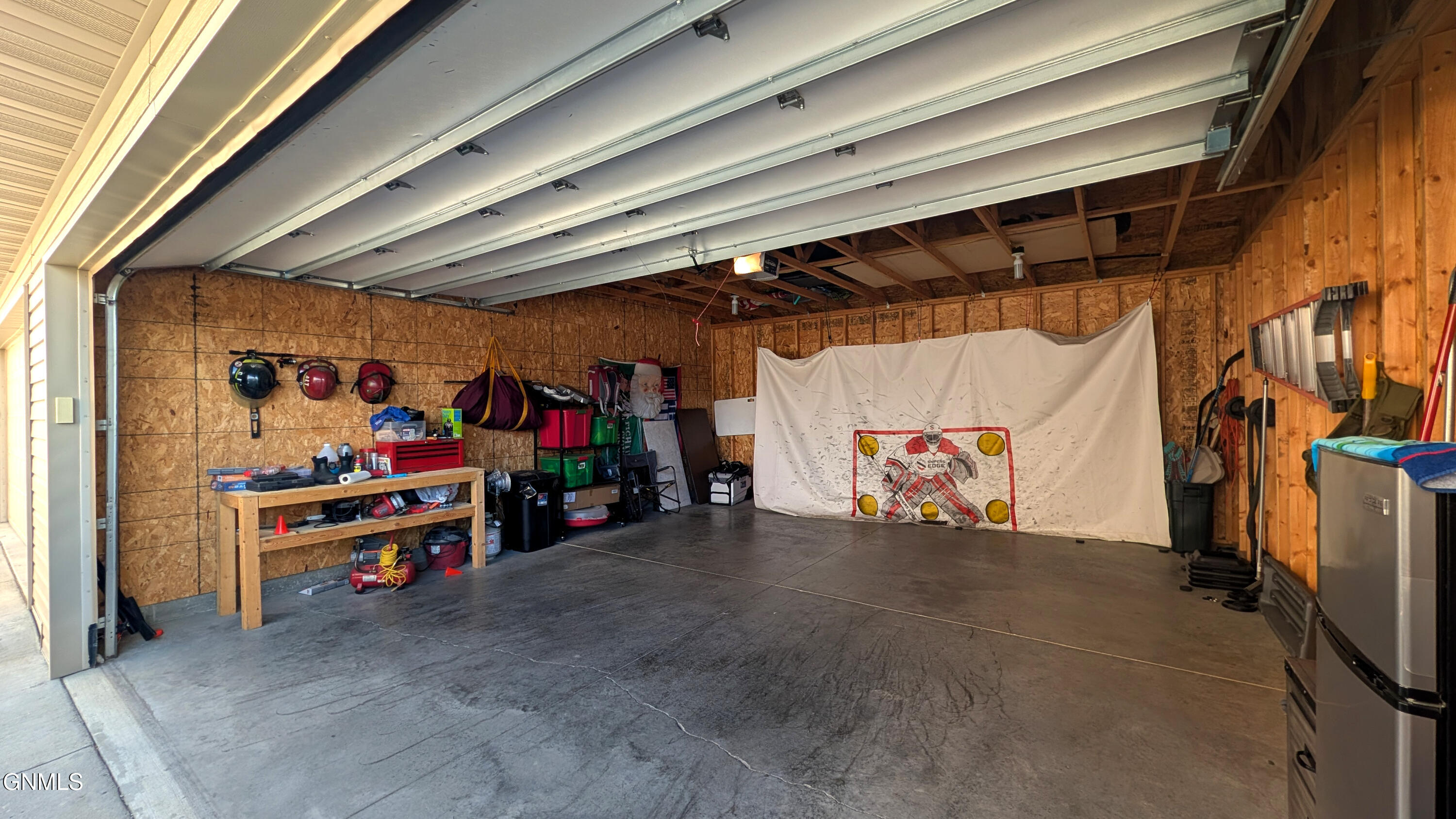 1401 Sharloh Loop, 12