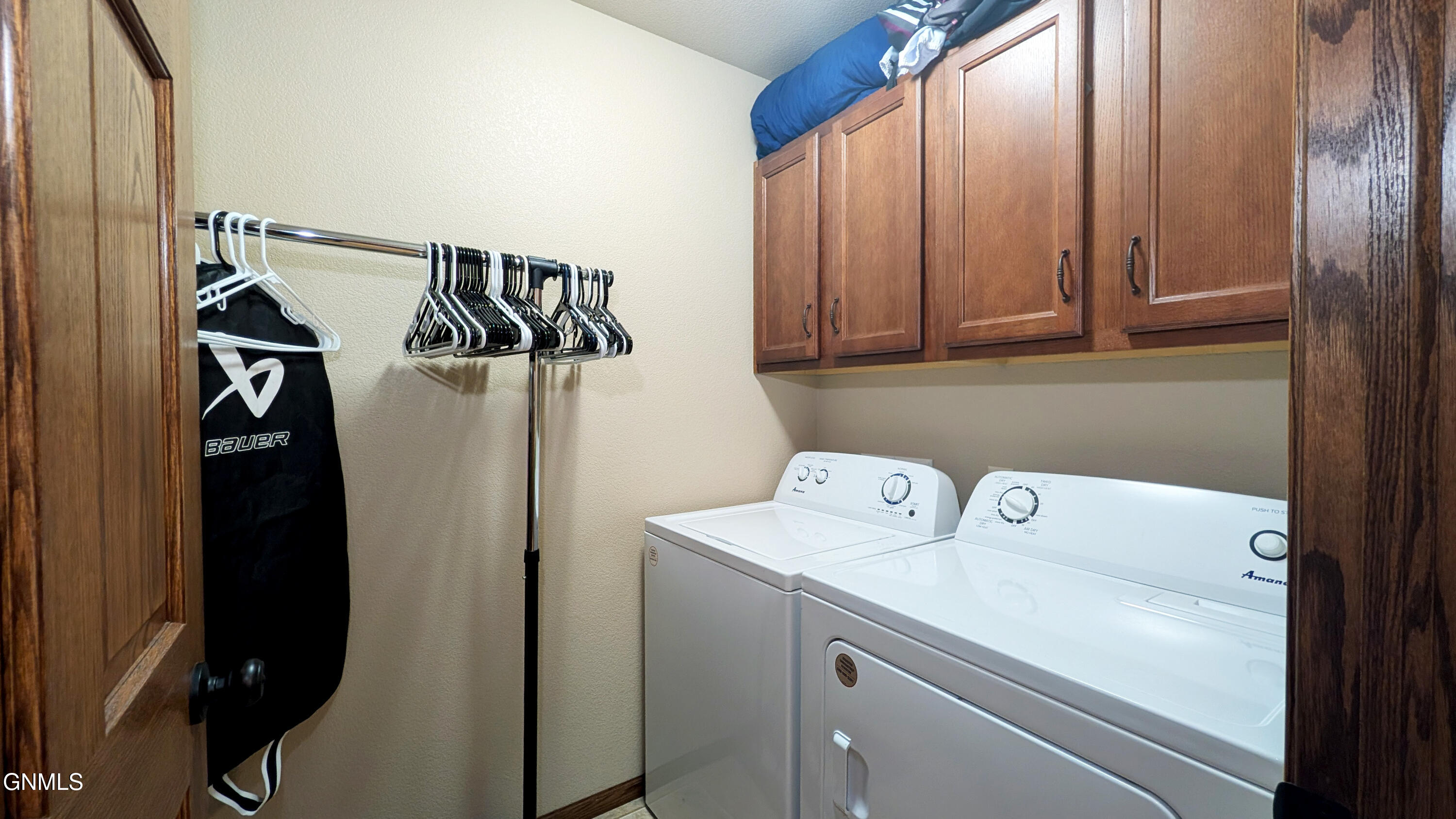 1401 Sharloh Loop, 12