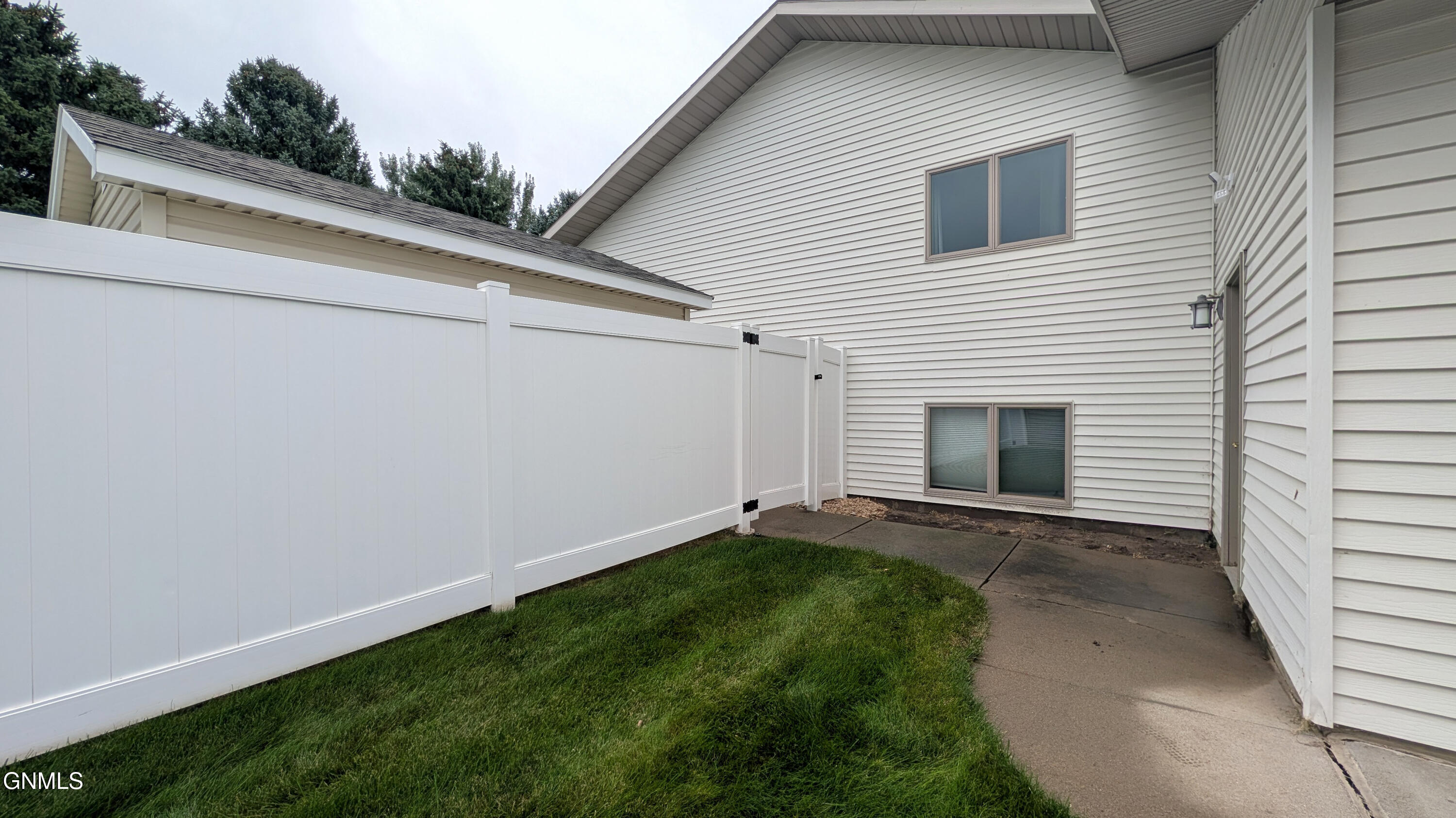 1543 Billings Drive