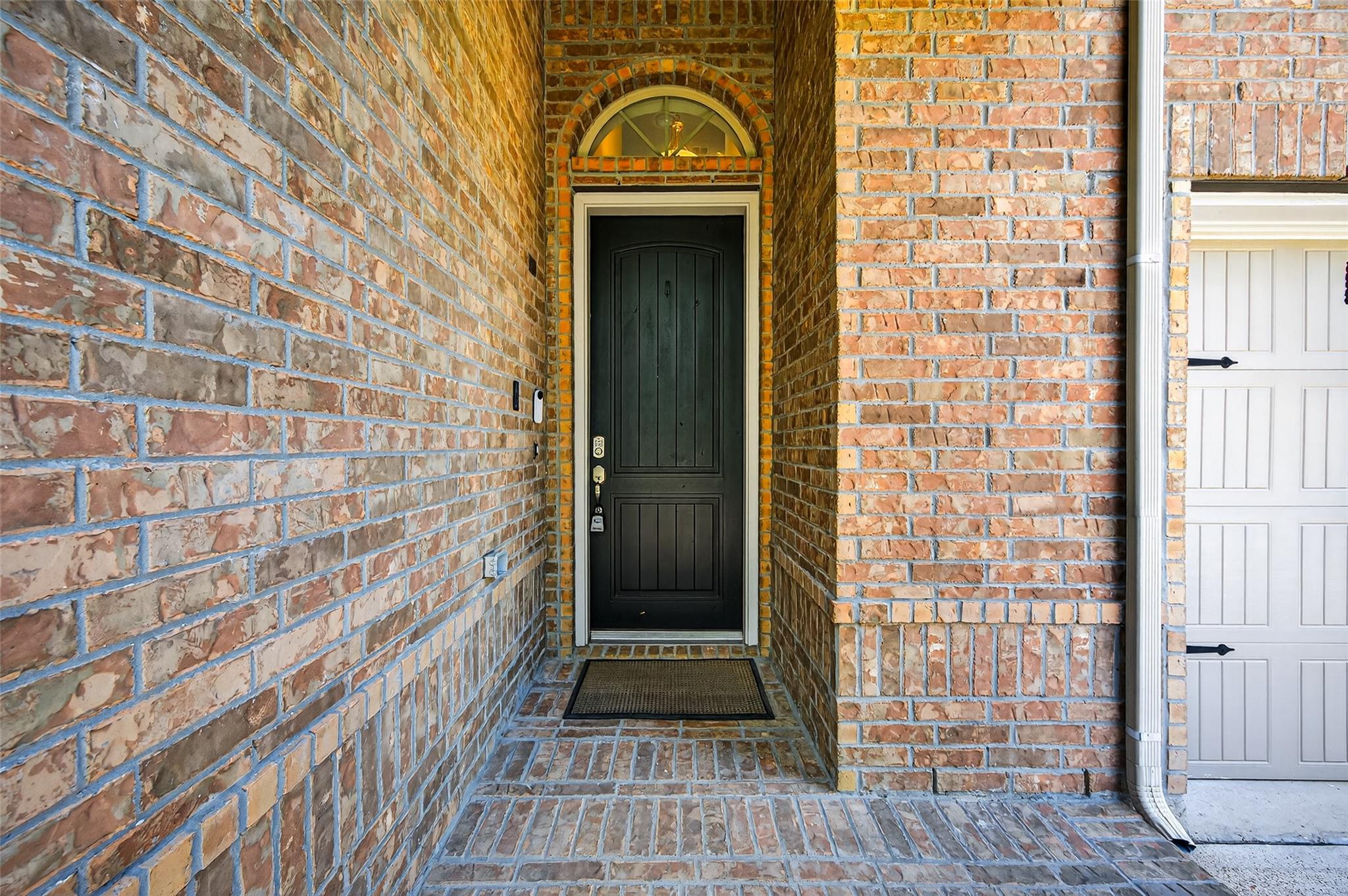 15 Garden Path Place