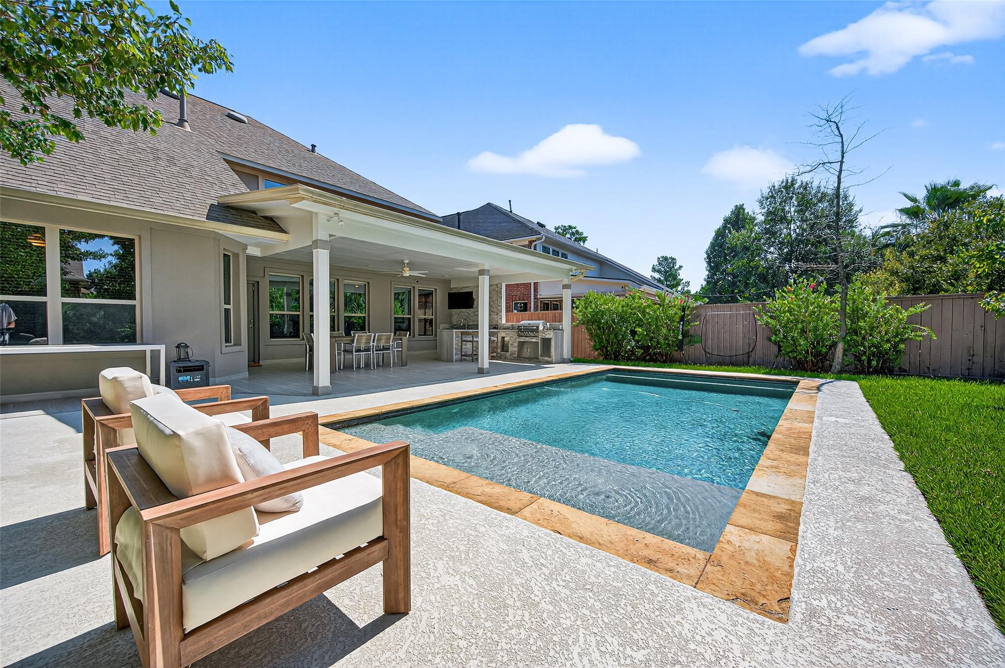 15 Garden Path Place