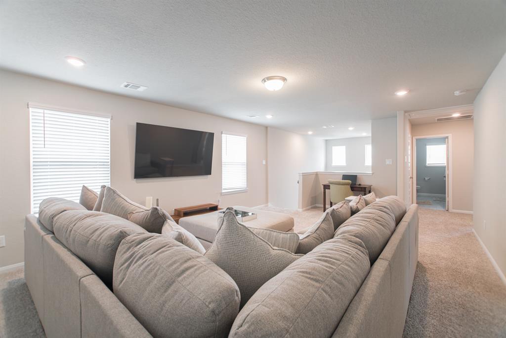 17542 Rosette Grass Drive