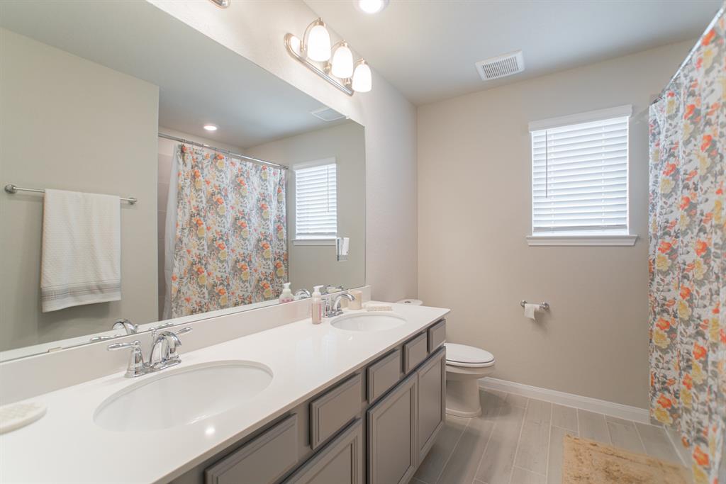 17542 Rosette Grass Drive