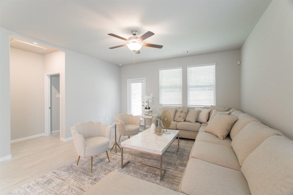 17542 Rosette Grass Drive