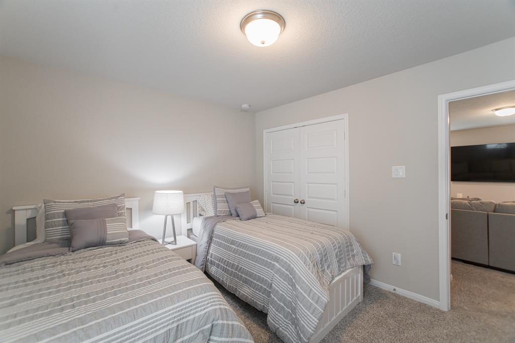 17542 Rosette Grass Drive