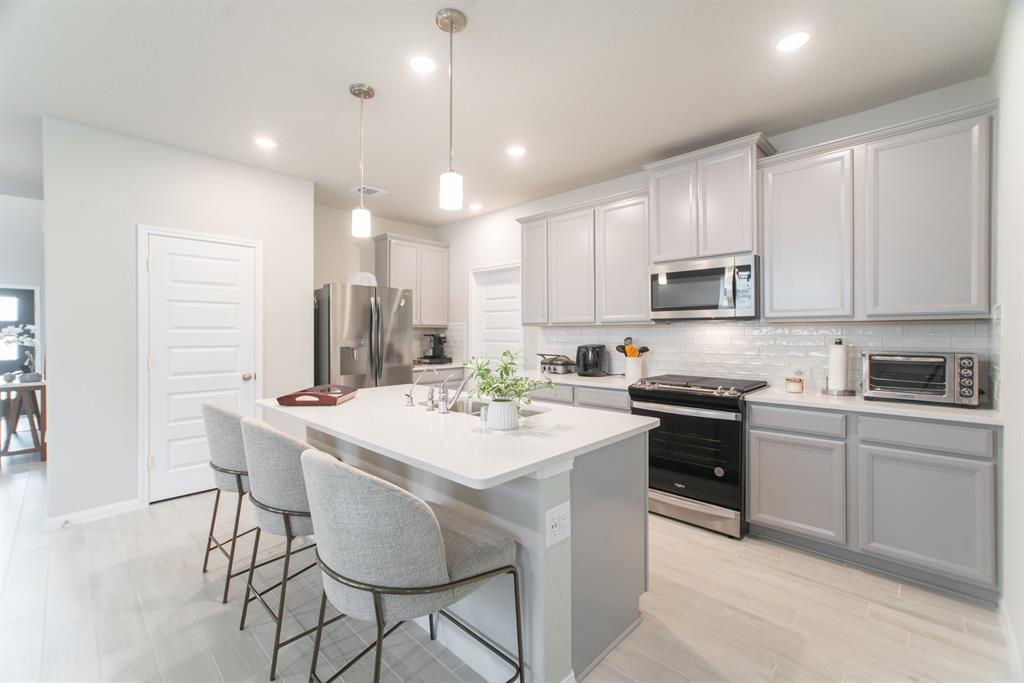 17542 Rosette Grass Drive