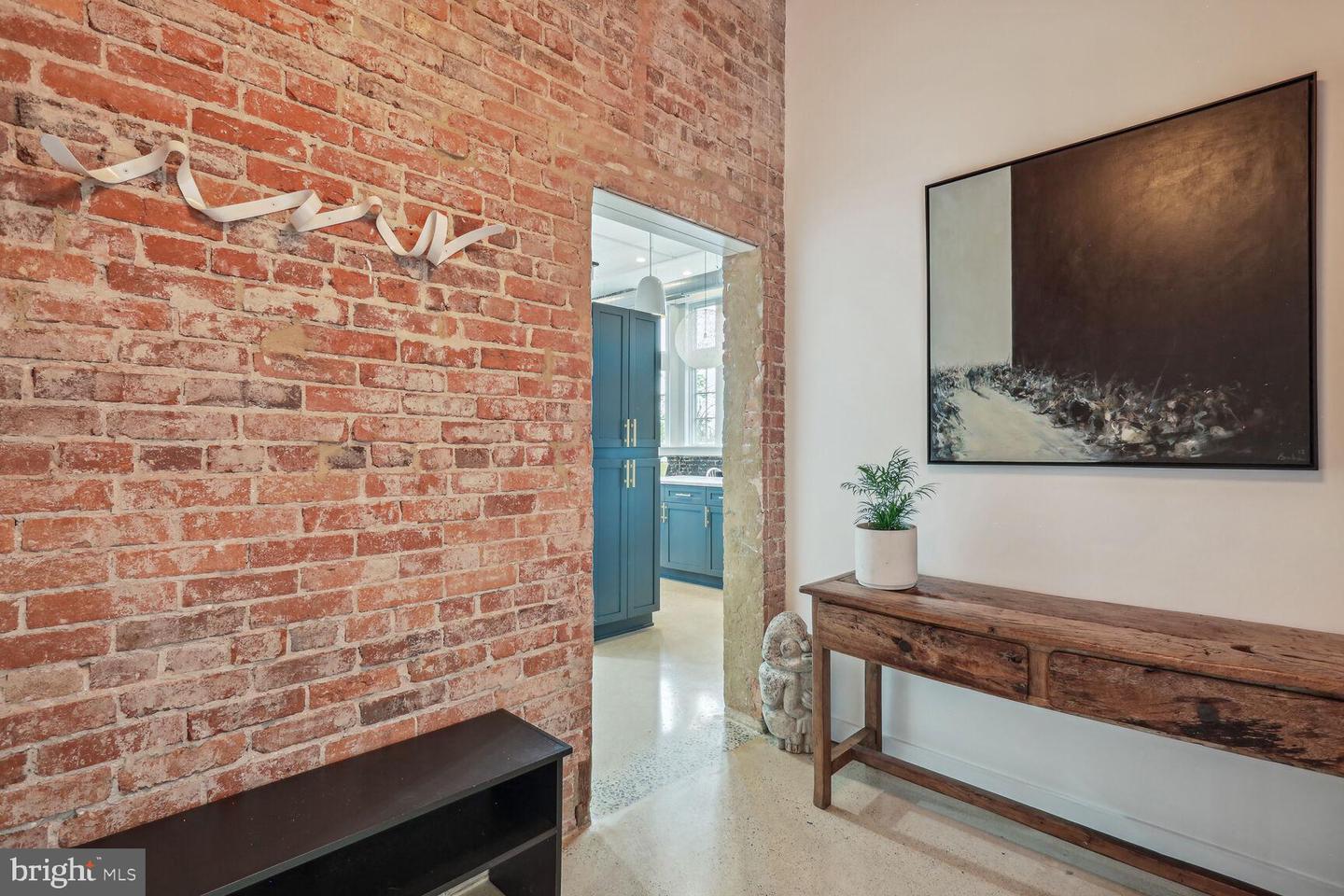 440 12TH STREET NE Unit: 203