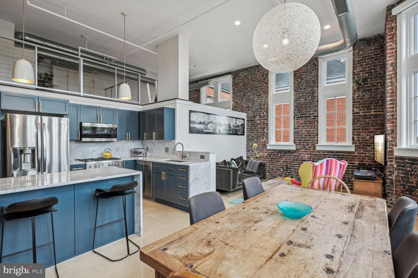 440 12TH STREET NE Unit: 203