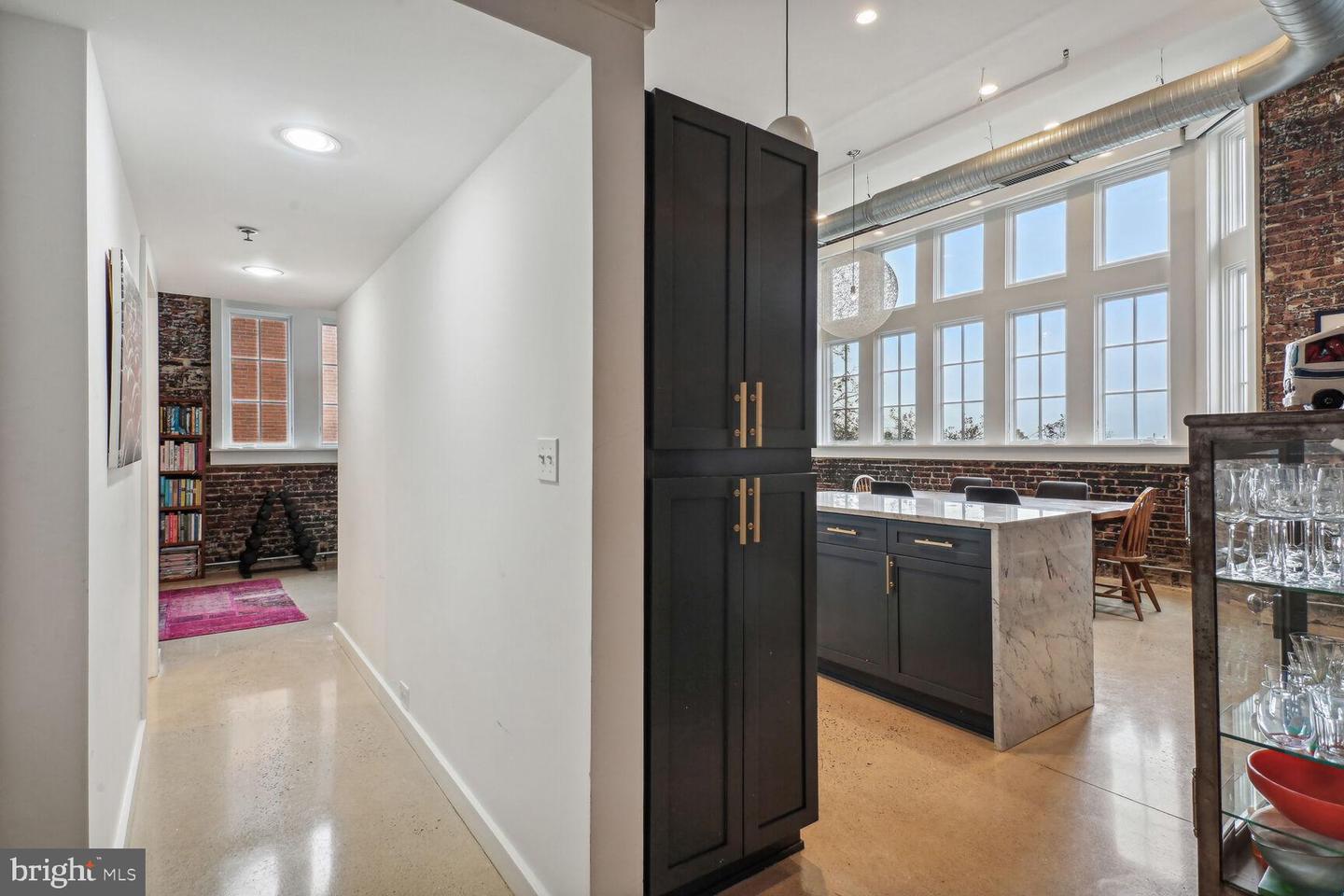 440 12TH STREET NE Unit: 203