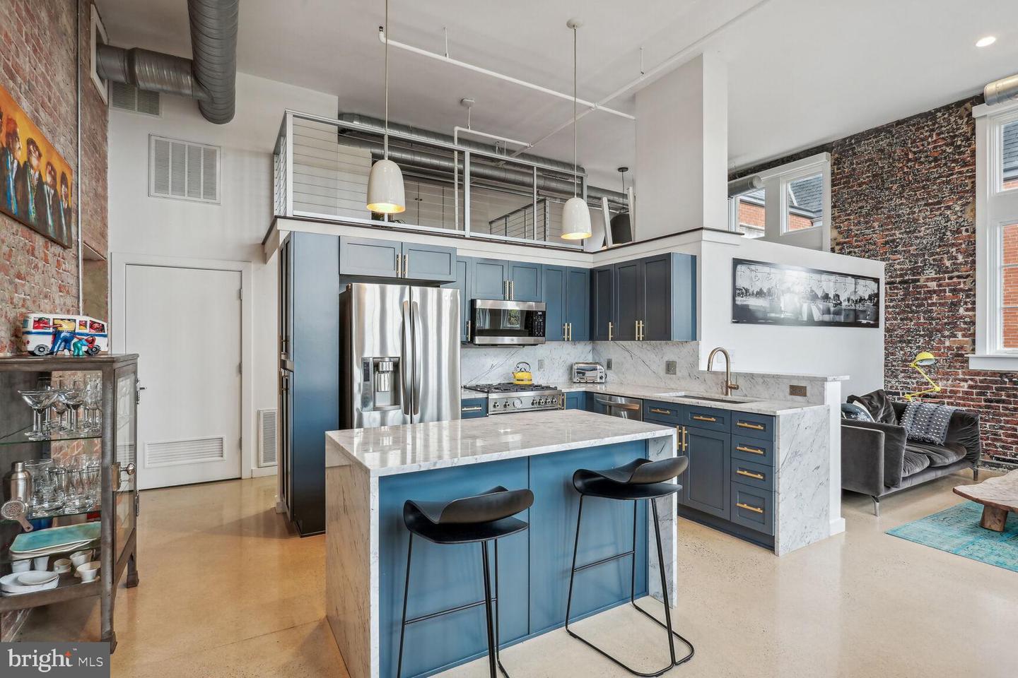 440 12TH STREET NE Unit: 203