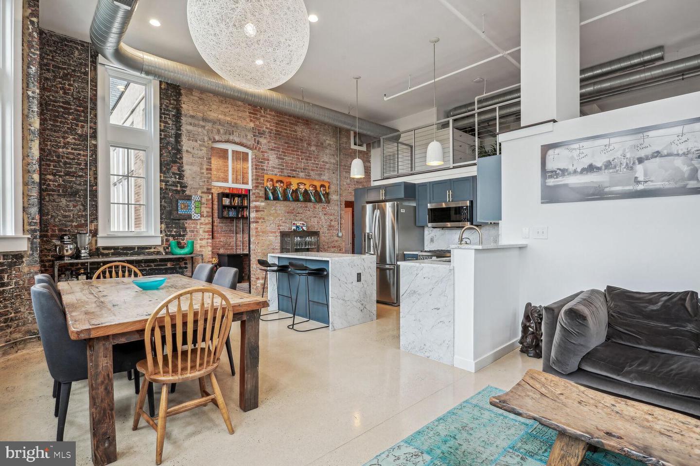 440 12TH STREET NE Unit: 203