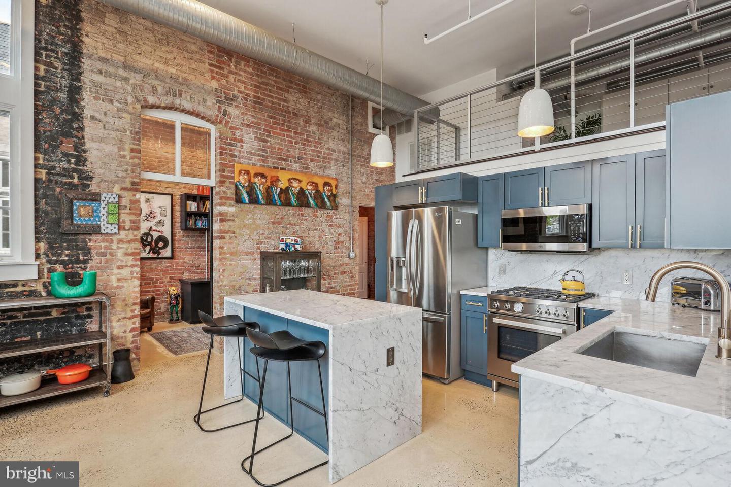 440 12TH STREET NE Unit: 203
