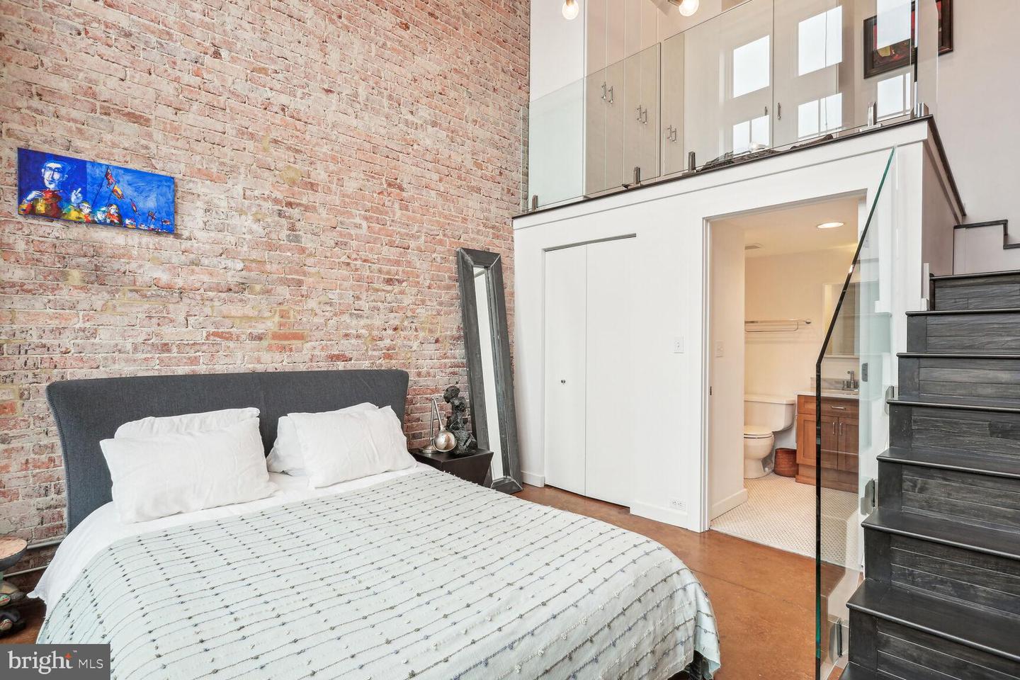 440 12TH STREET NE Unit: 203