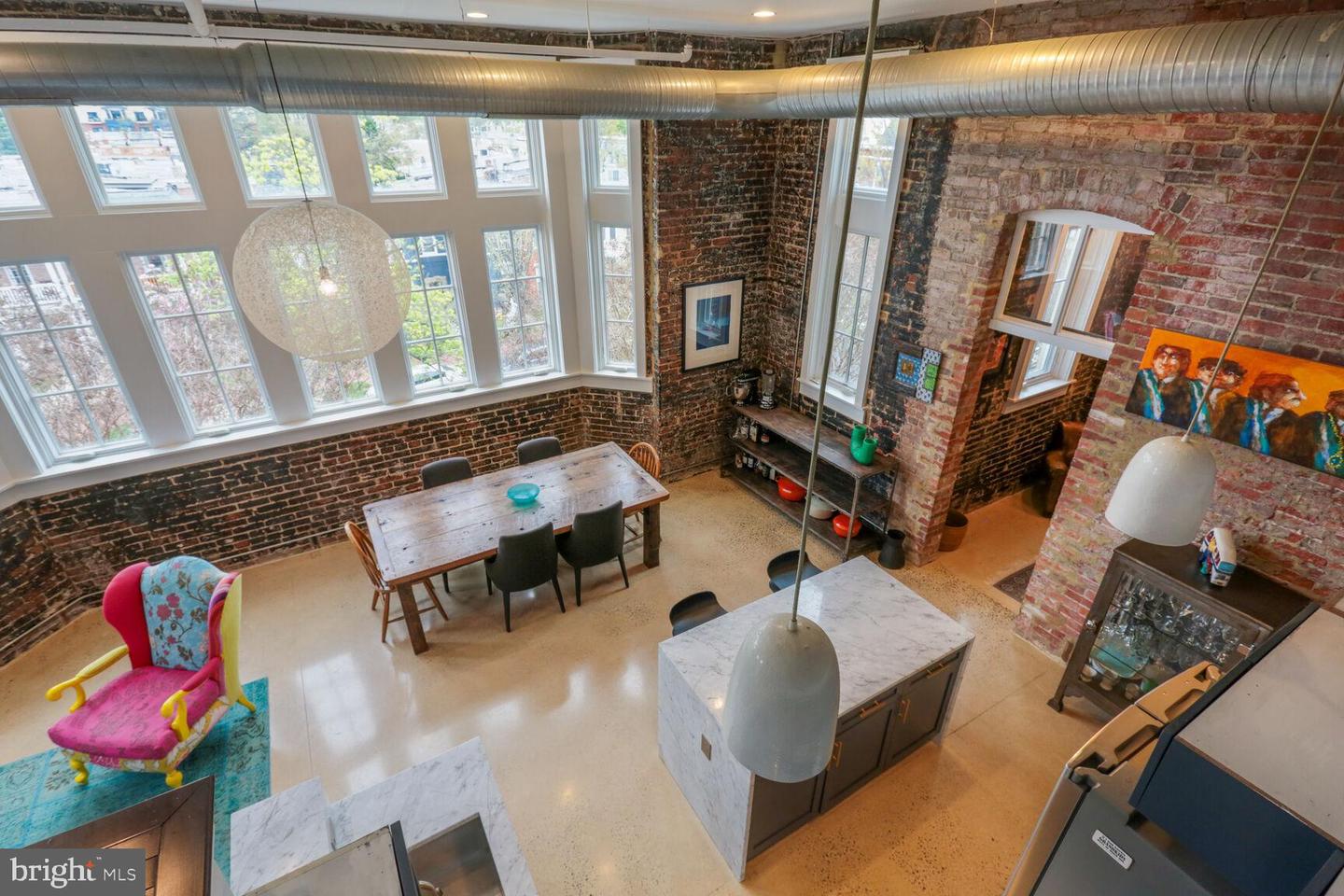 440 12TH STREET NE Unit: 203