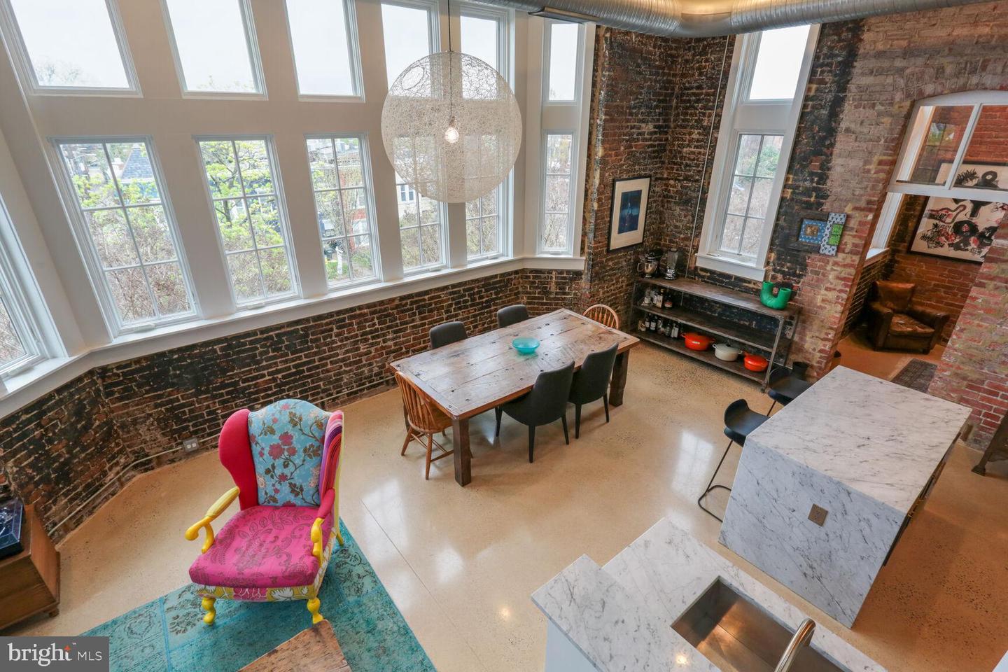 440 12TH STREET NE Unit: 203
