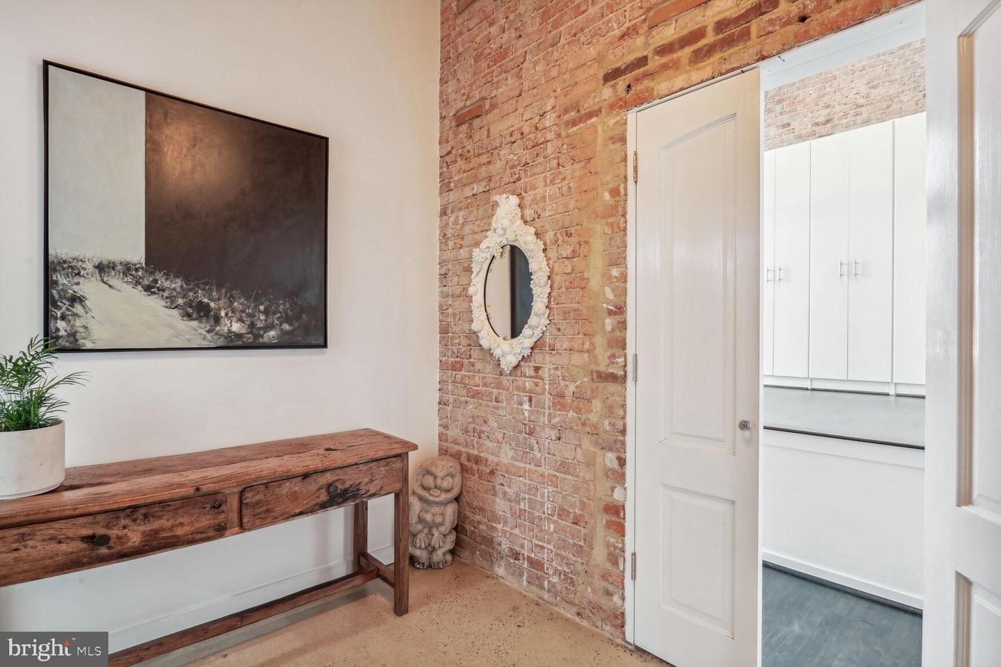 440 12TH STREET NE Unit: 203