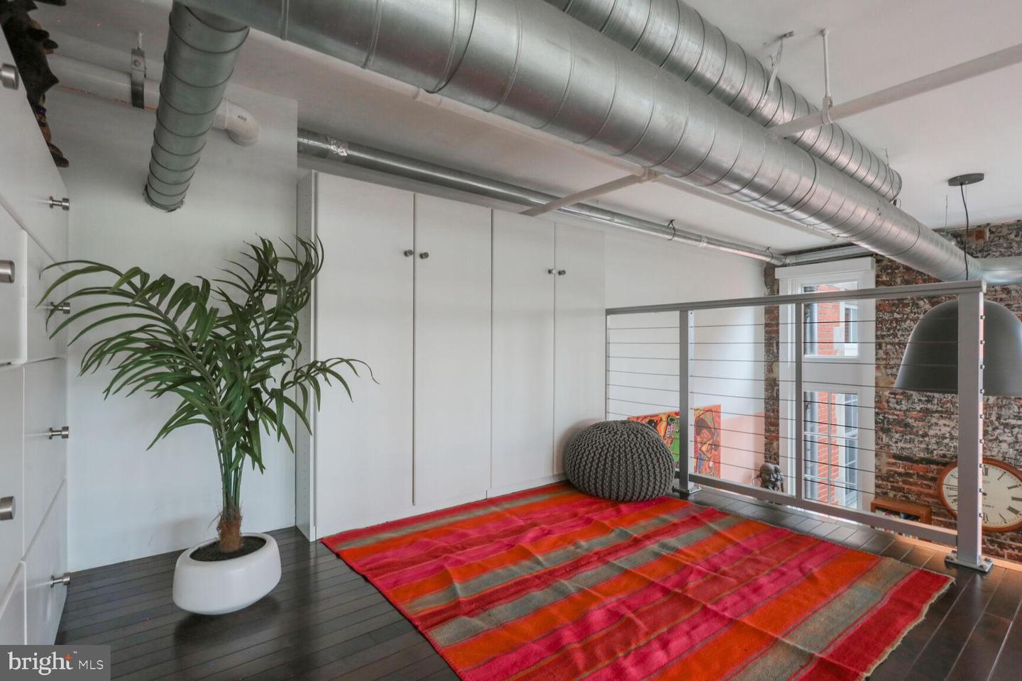 440 12TH STREET NE Unit: 203