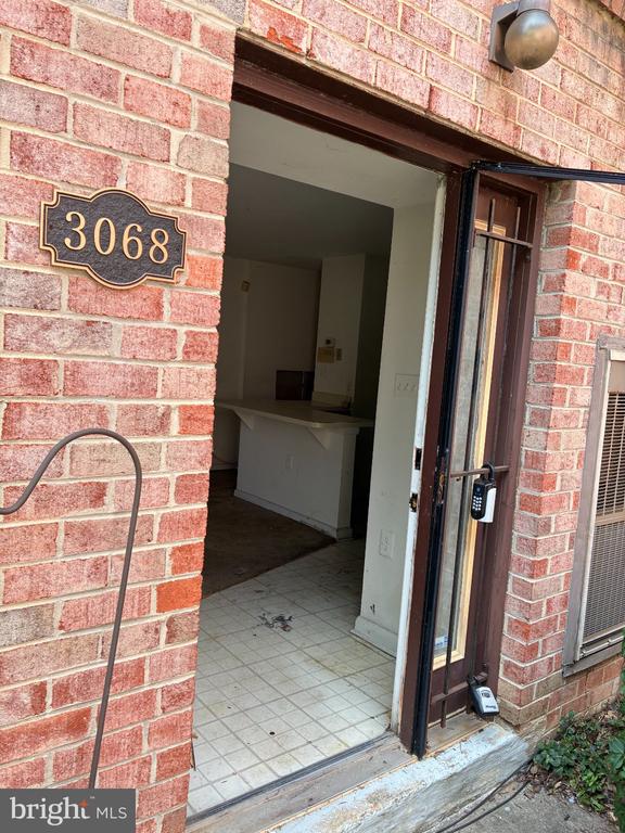 3068 PINEVIEW NE Unit: 3068
