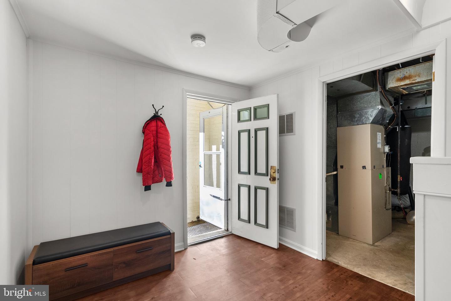 813 HAYWARD AVENUE