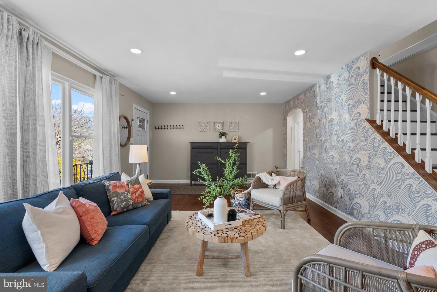 813 HAYWARD AVENUE
