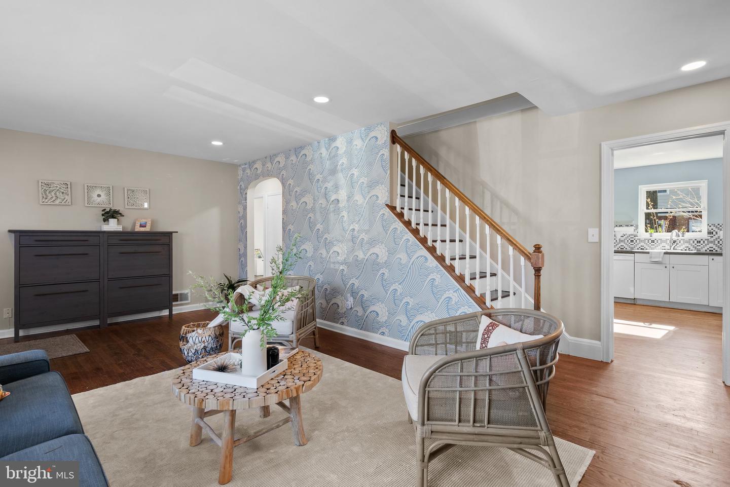 813 HAYWARD AVENUE