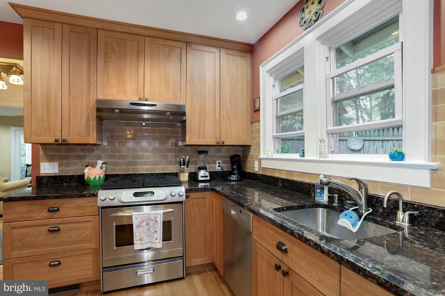 117 Sherman AVENUE